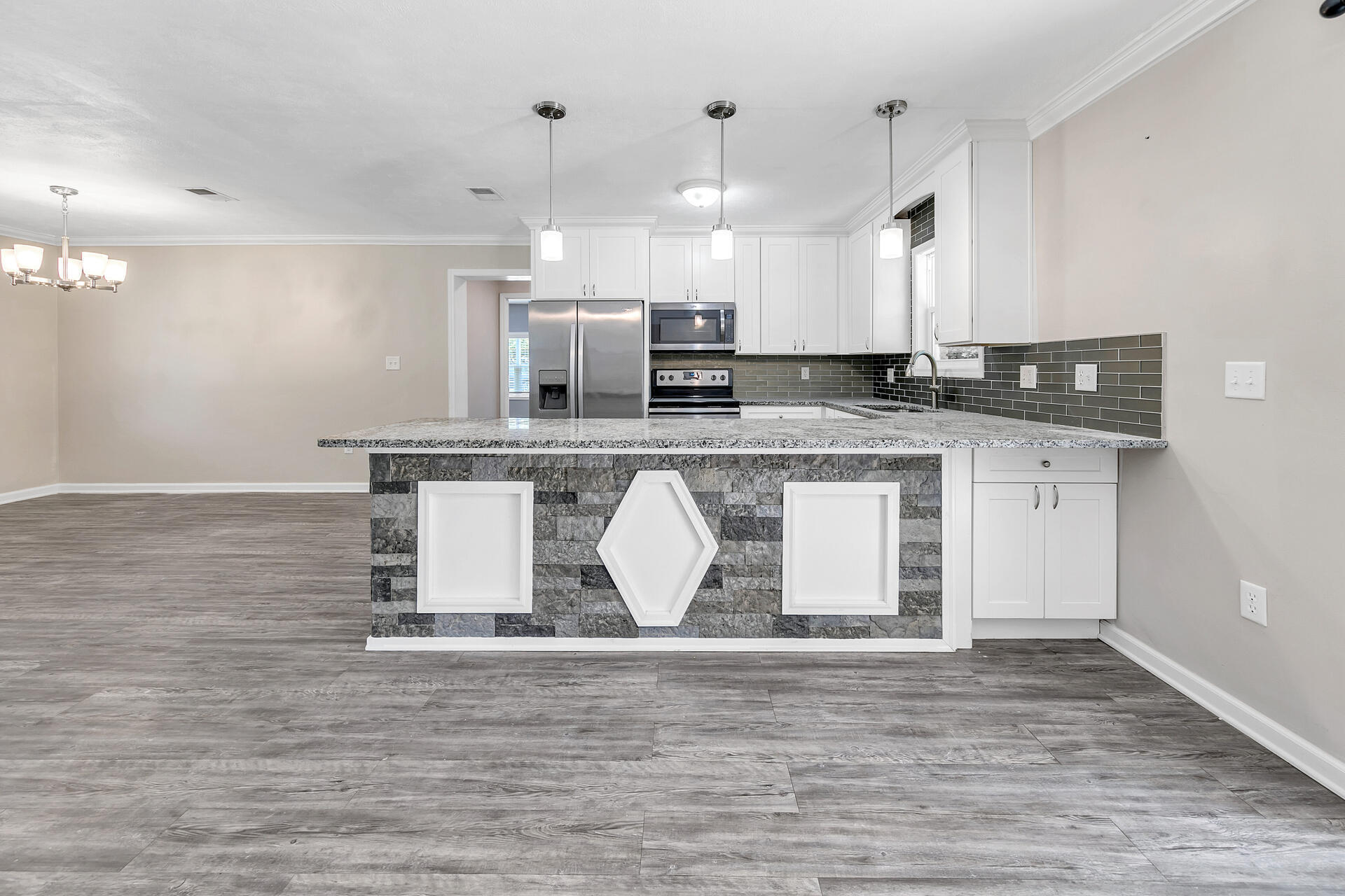 ELLIOTTS POINT 10TH ADDN - Residential