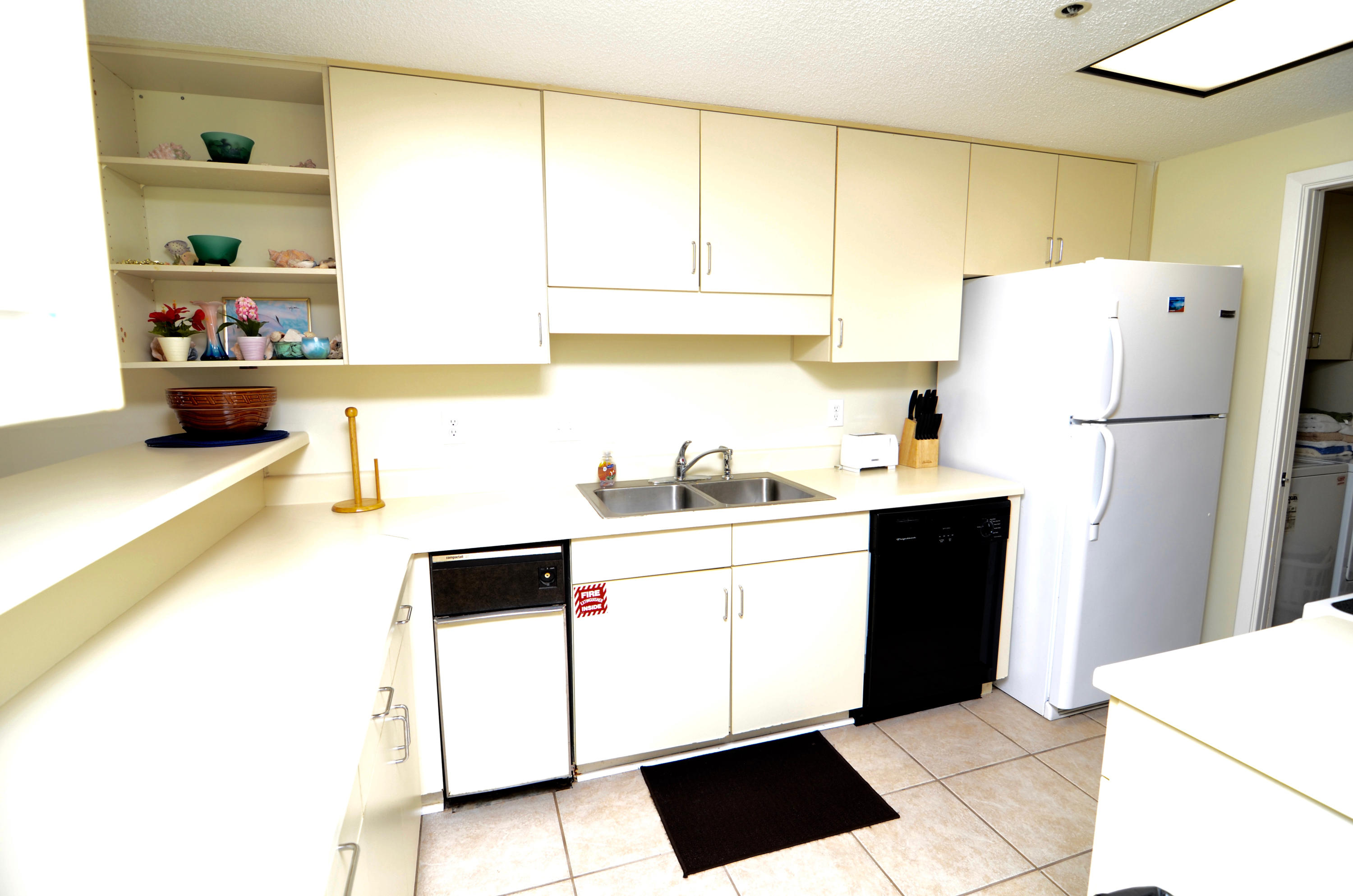Navarre Towers - Residential