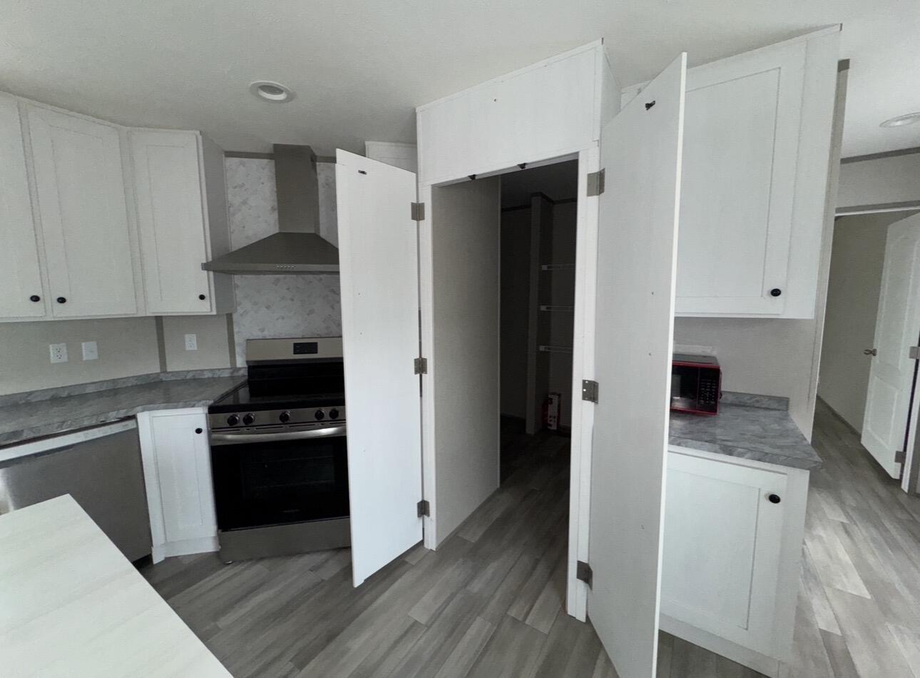 OAKWOOD HILLS UNIT 3 - Residential