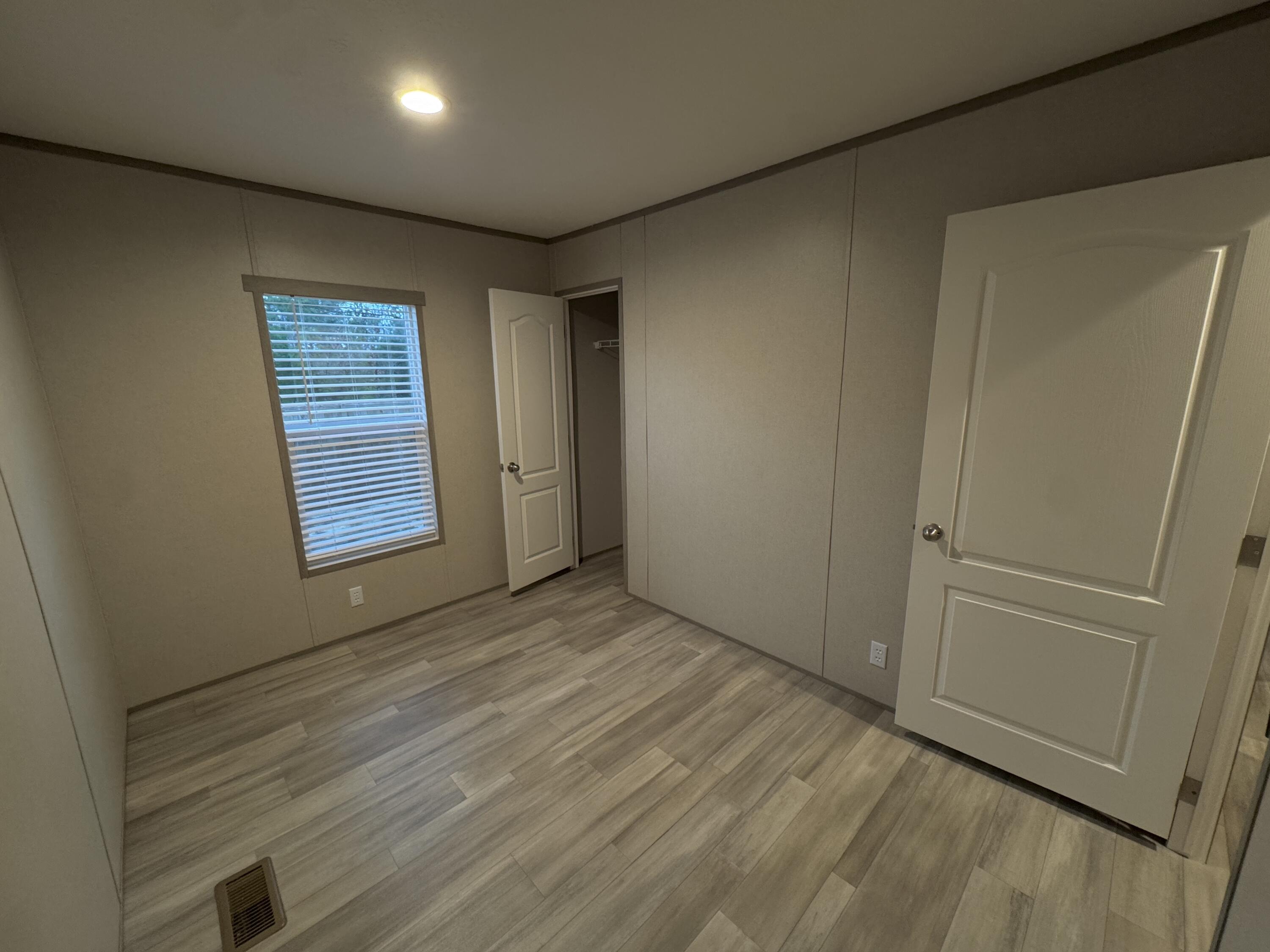 OAKWOOD HILLS UNIT 3 - Residential