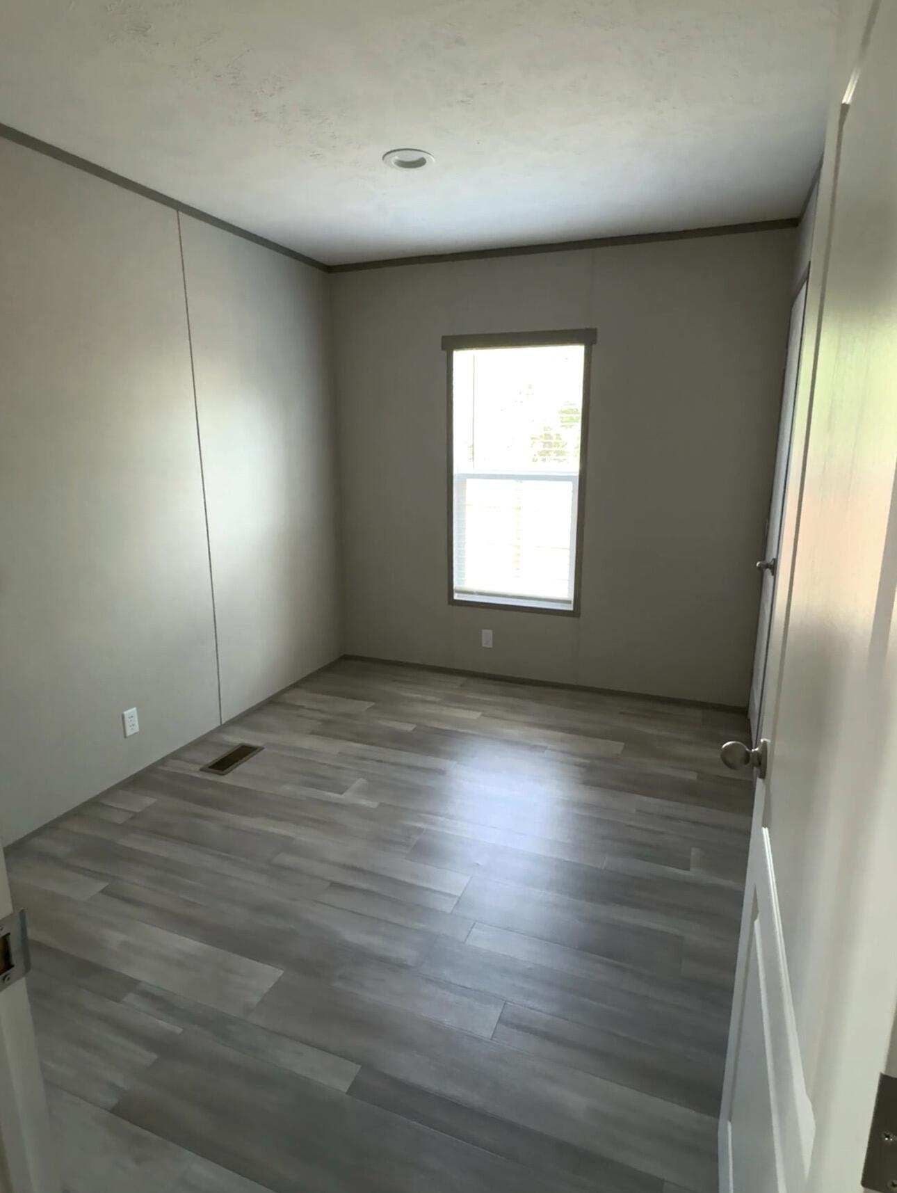 OAKWOOD HILLS UNIT 3 - Residential