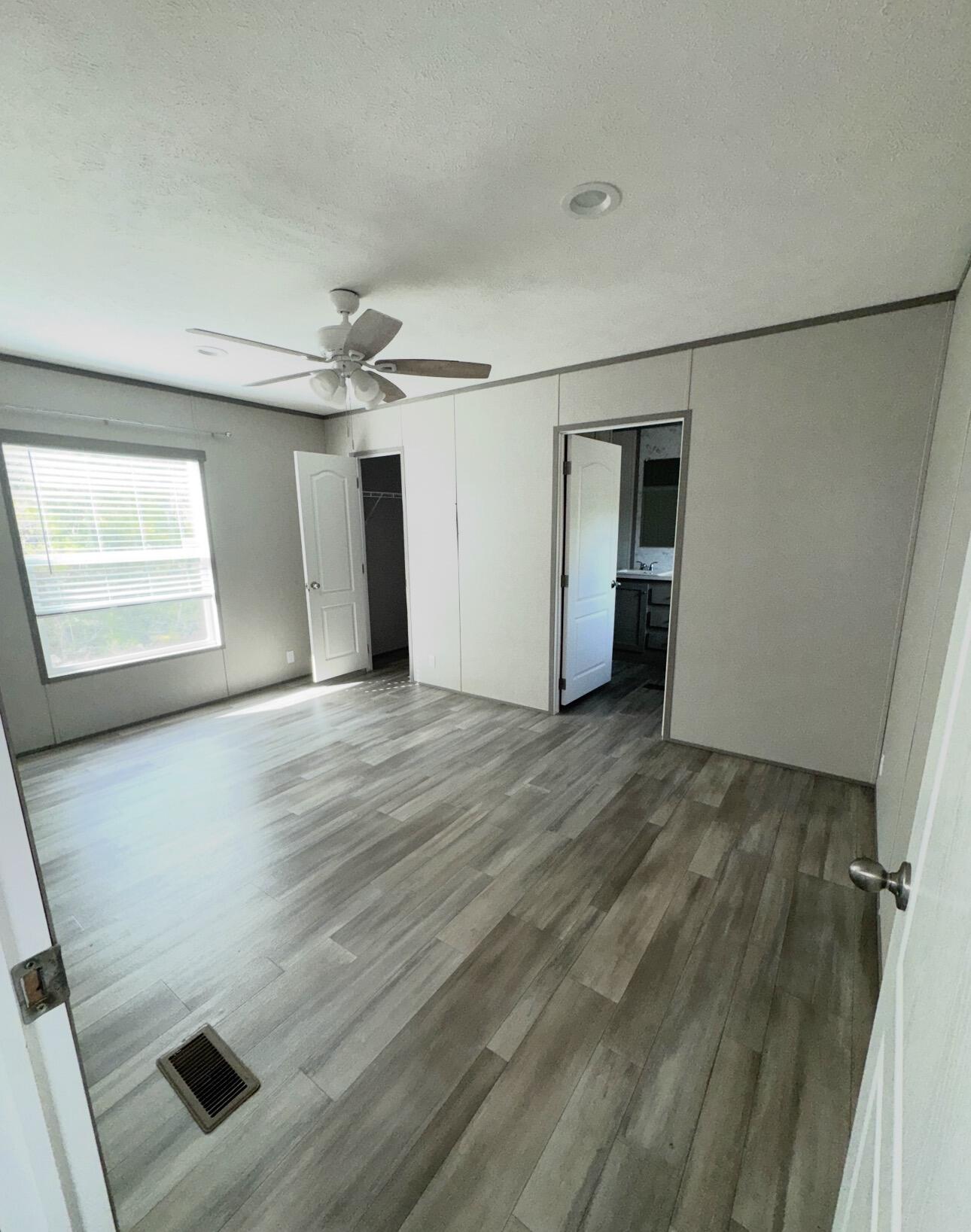 OAKWOOD HILLS UNIT 3 - Residential