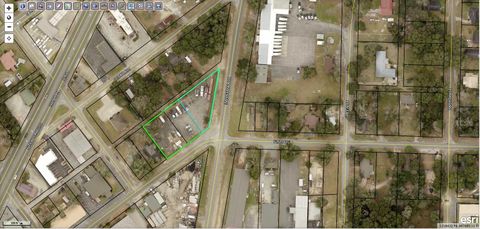 542 E Pine Avenue Crestview FL 32539