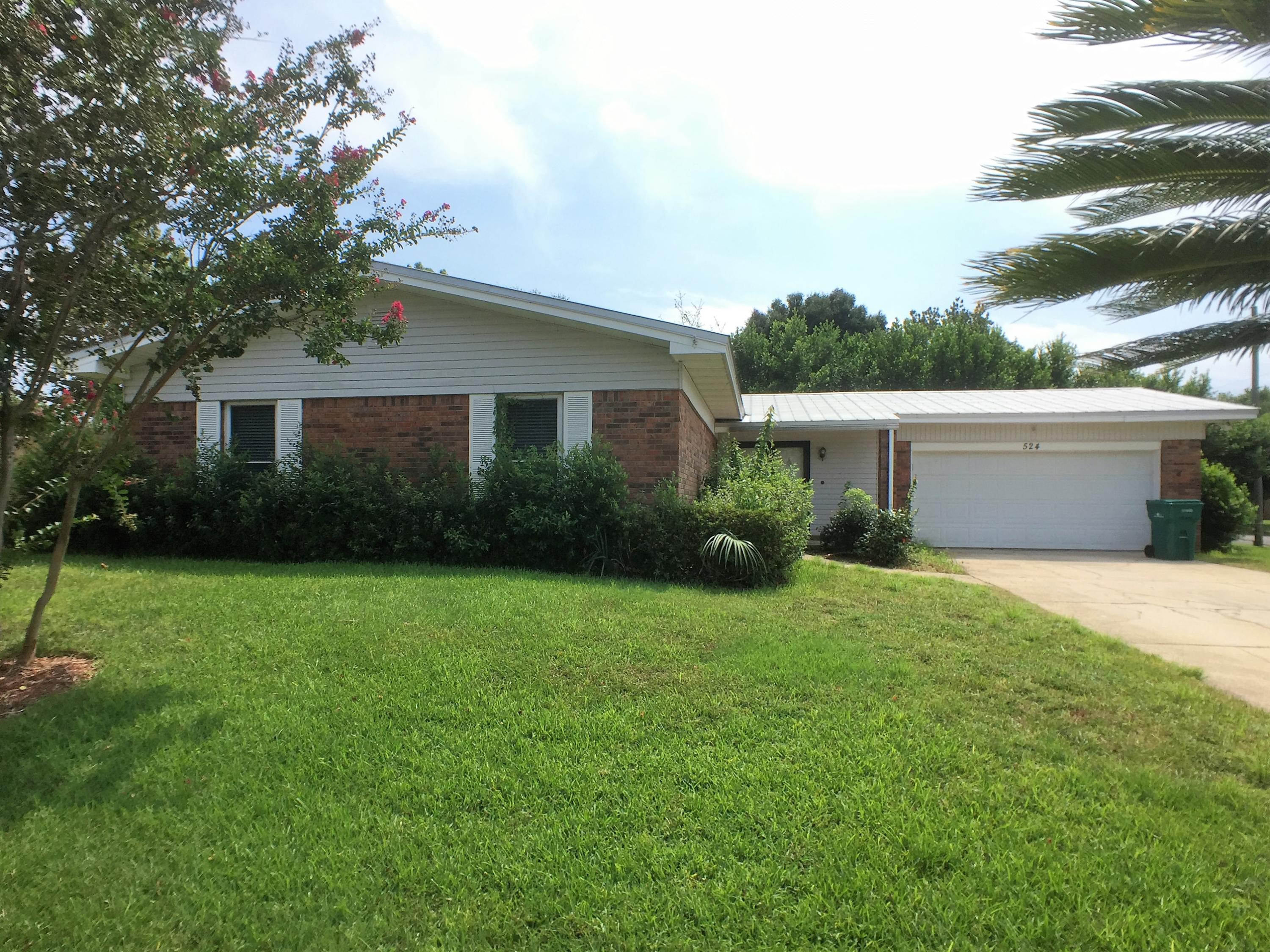 EASTWOOD 8TH ADDN - Residential Lease