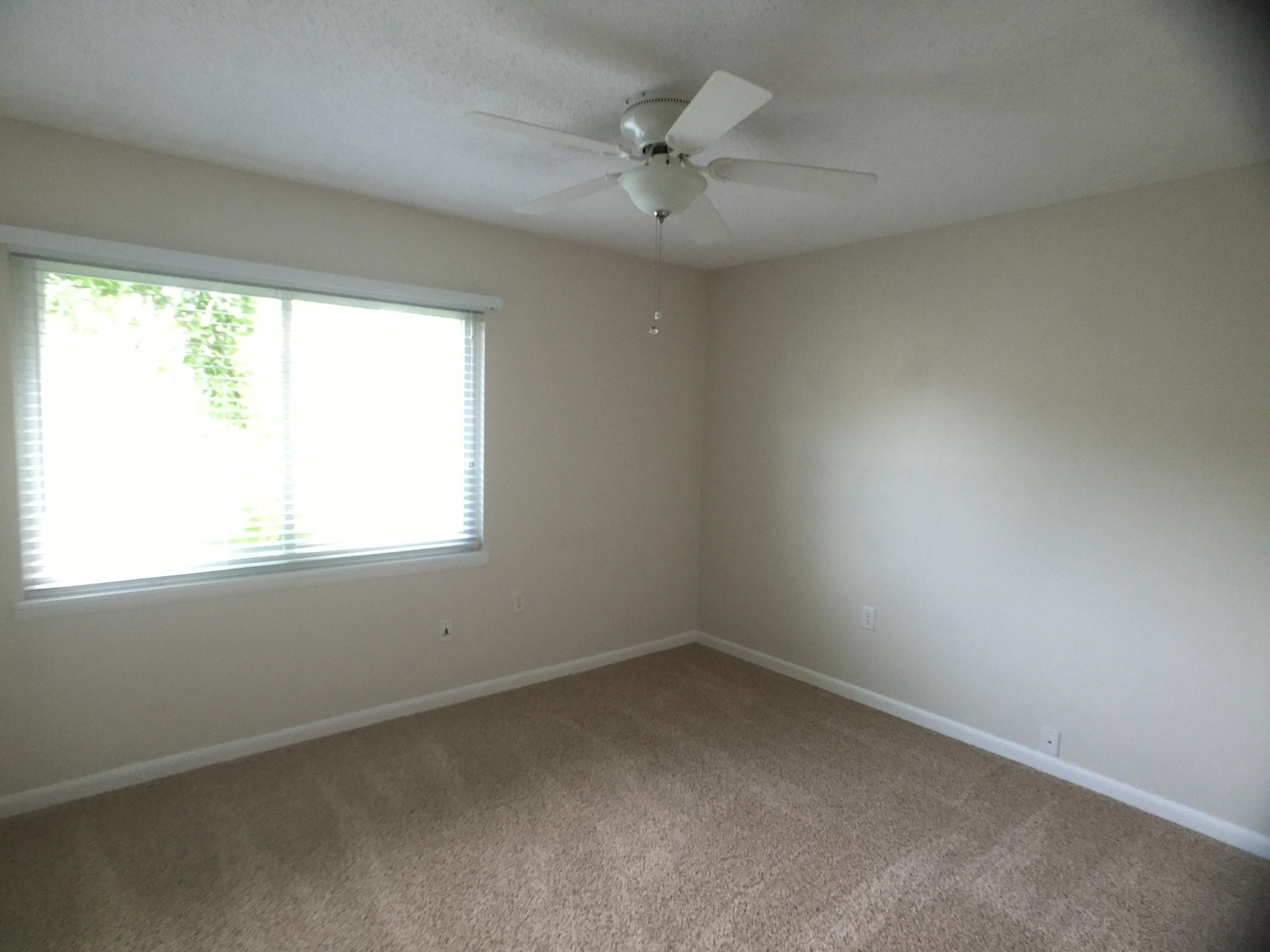 EASTWOOD 8TH ADDN - Residential Lease