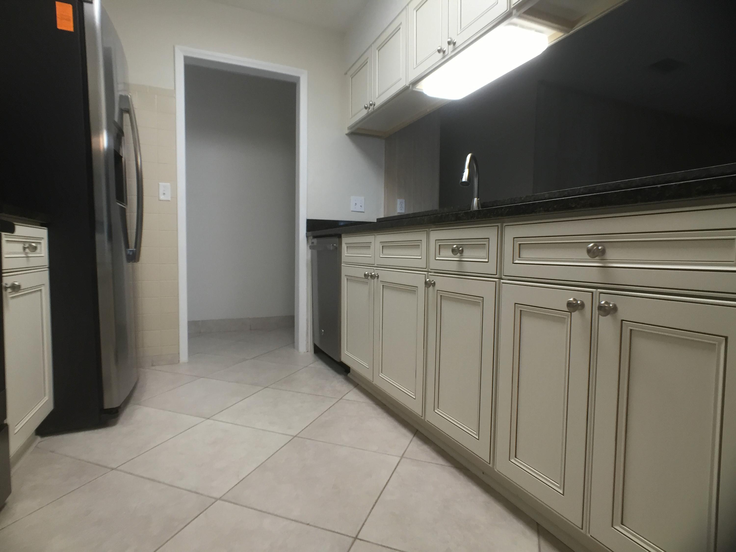 EASTWOOD 8TH ADDN - Residential Lease