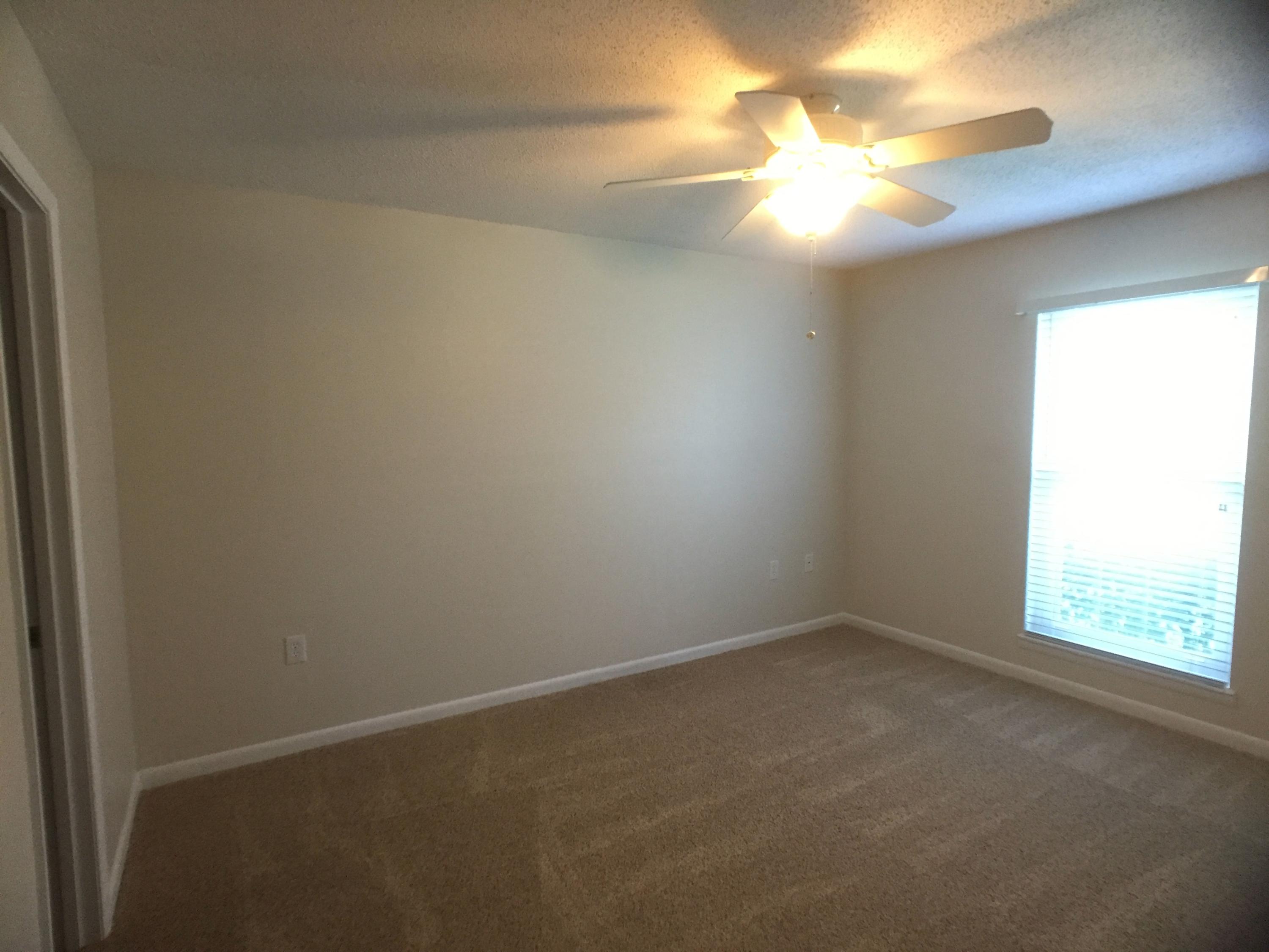 EASTWOOD 8TH ADDN - Residential Lease