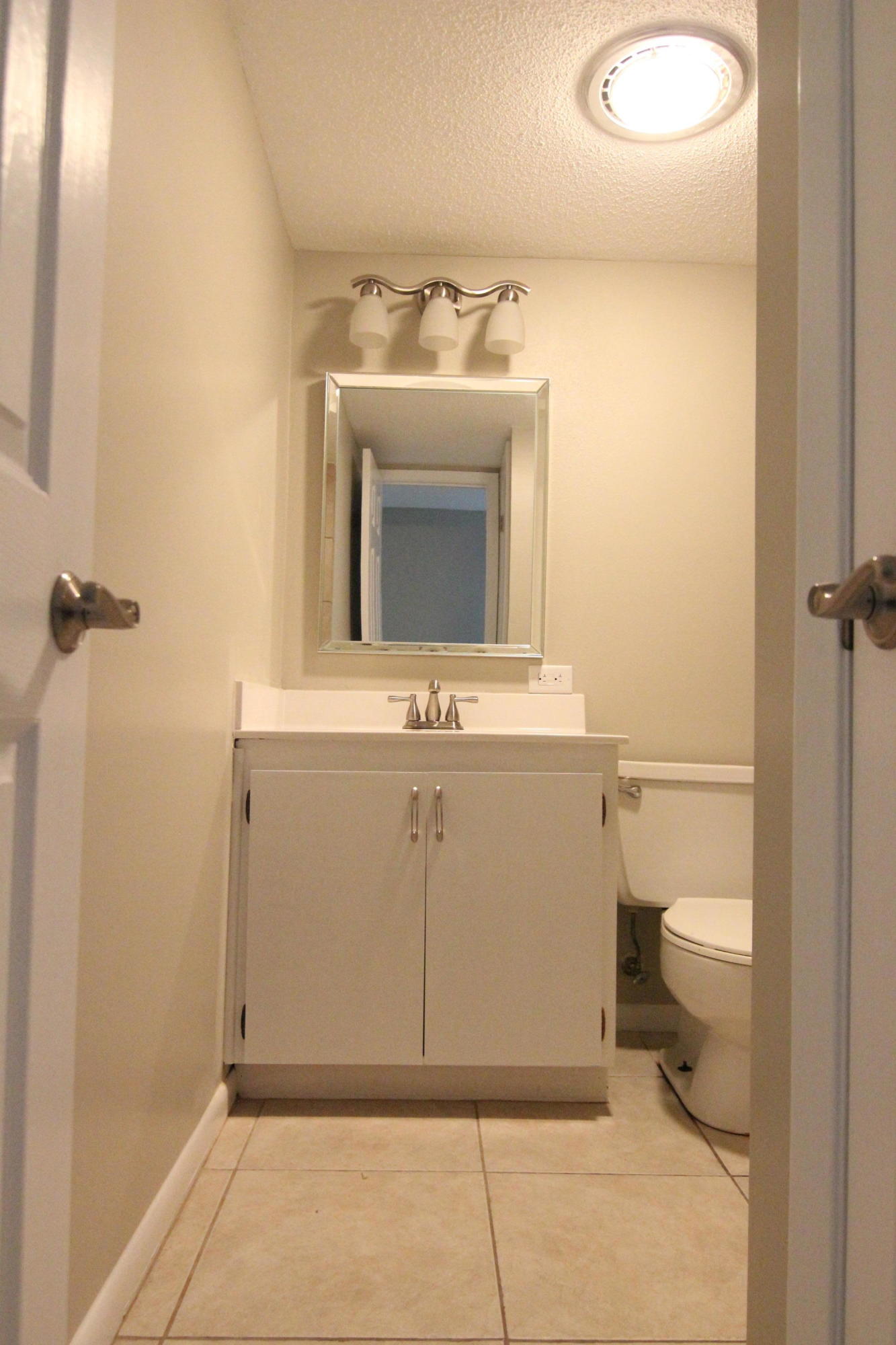 COUNTRY CLUB CONDO - Residential