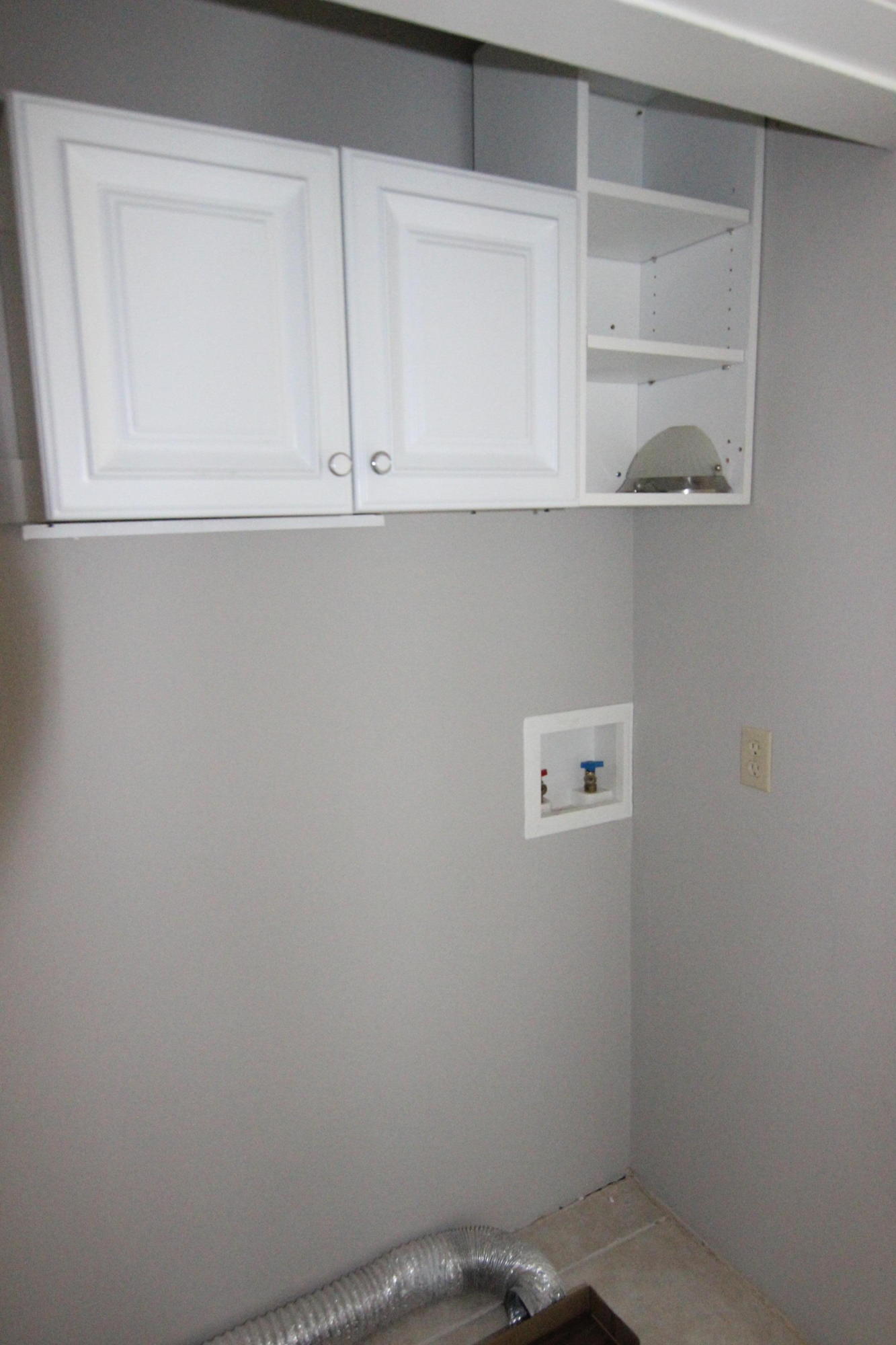 COUNTRY CLUB CONDO - Residential