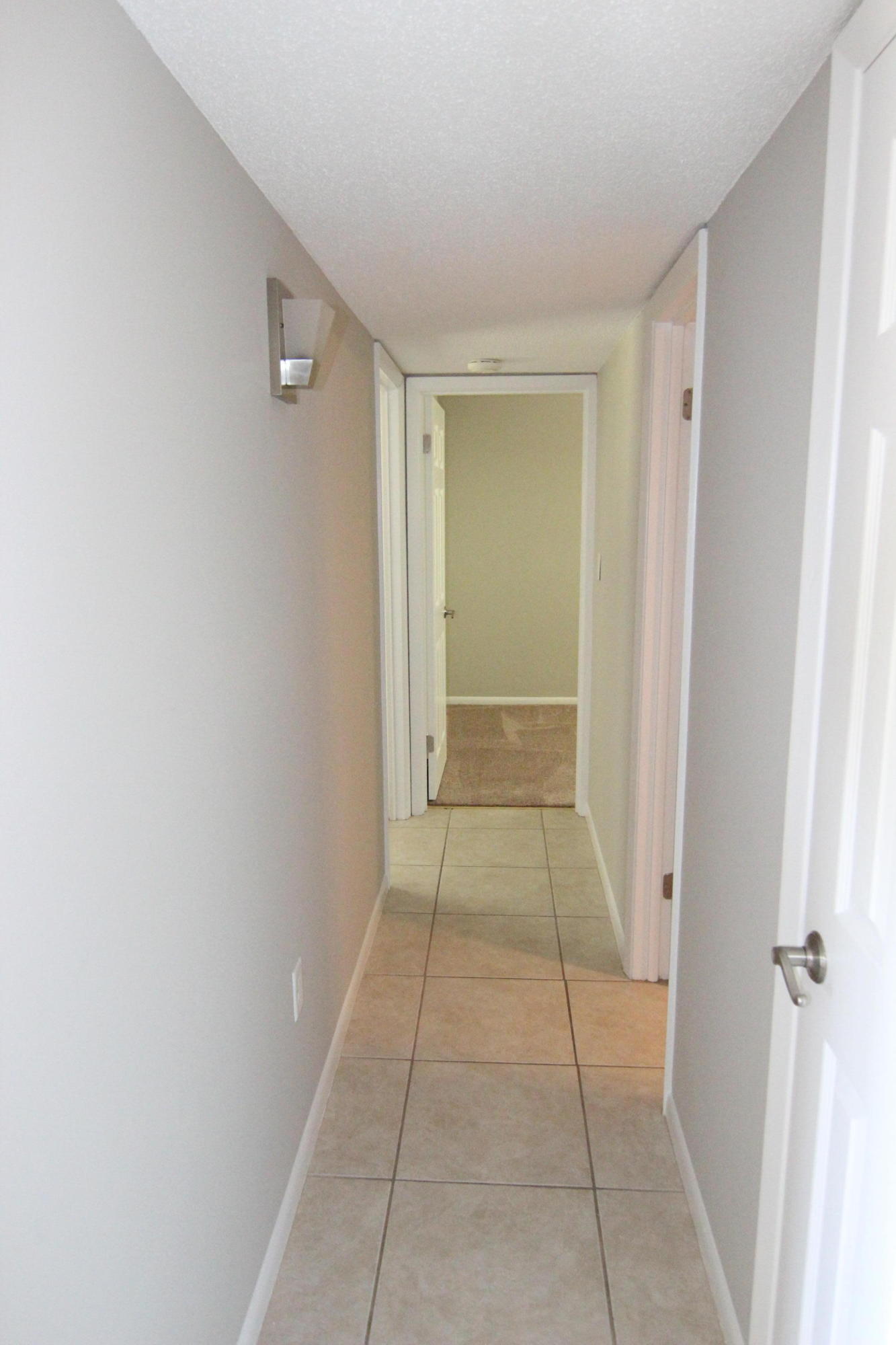 COUNTRY CLUB CONDO - Residential