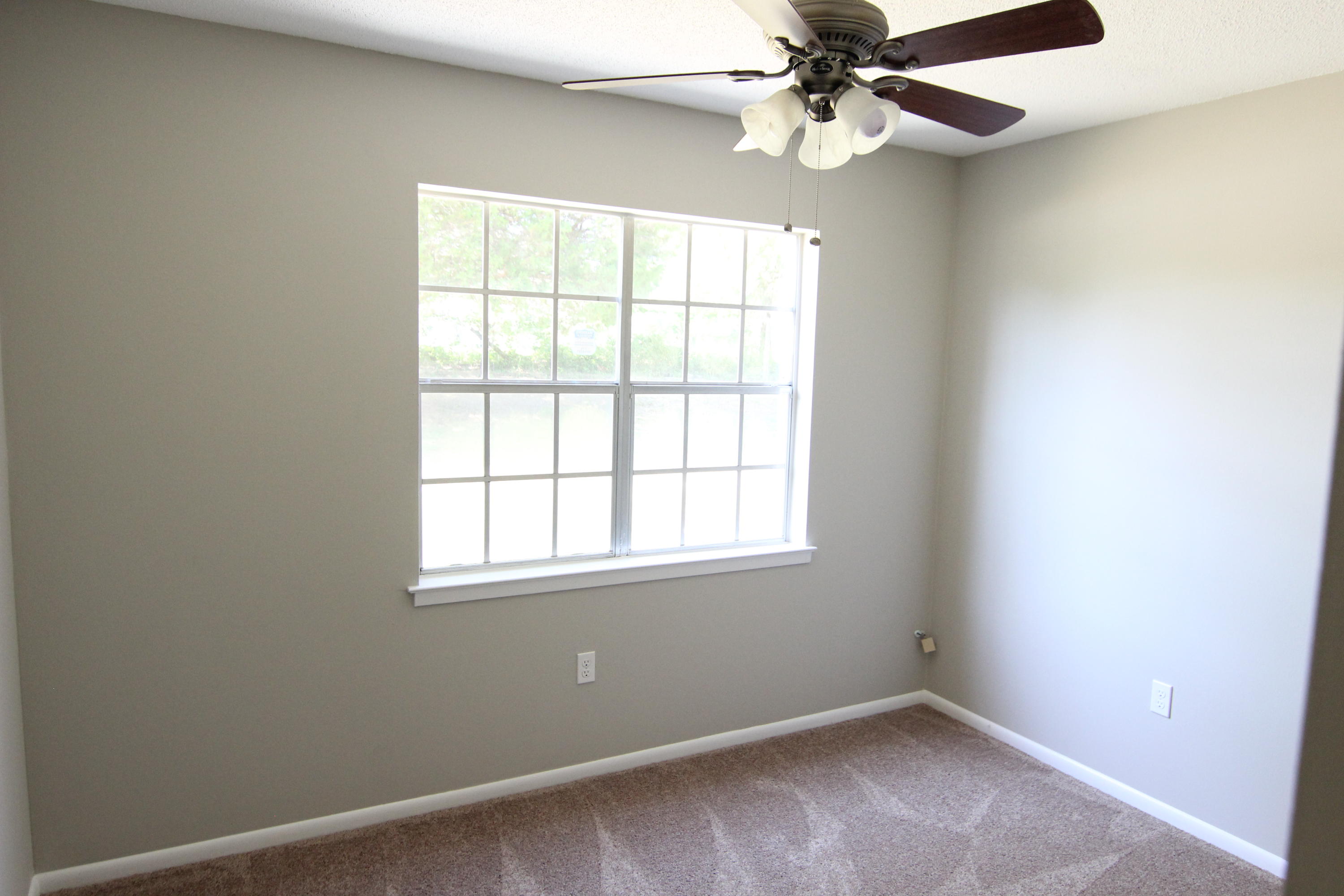 COUNTRY CLUB CONDO - Residential