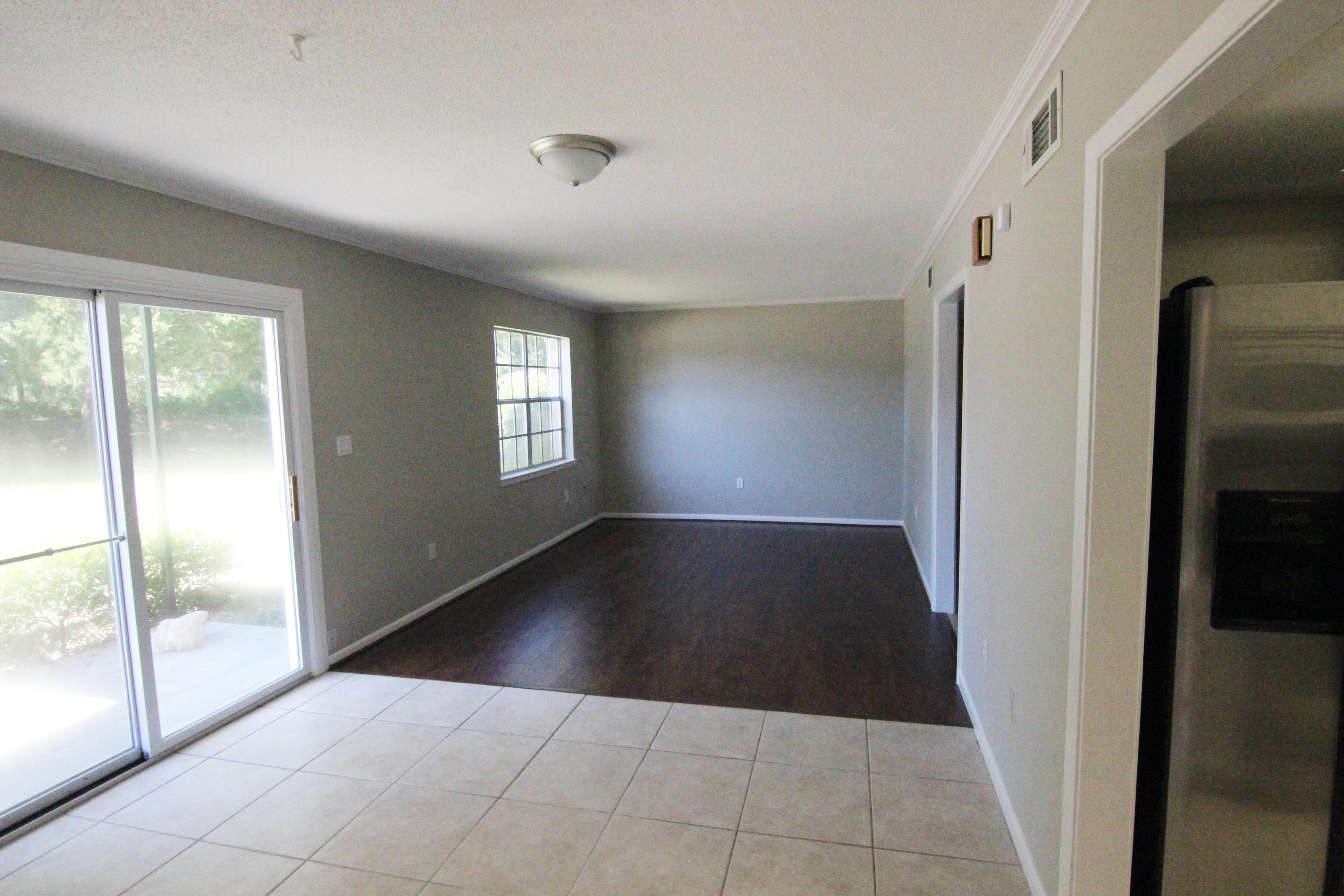 COUNTRY CLUB CONDO - Residential