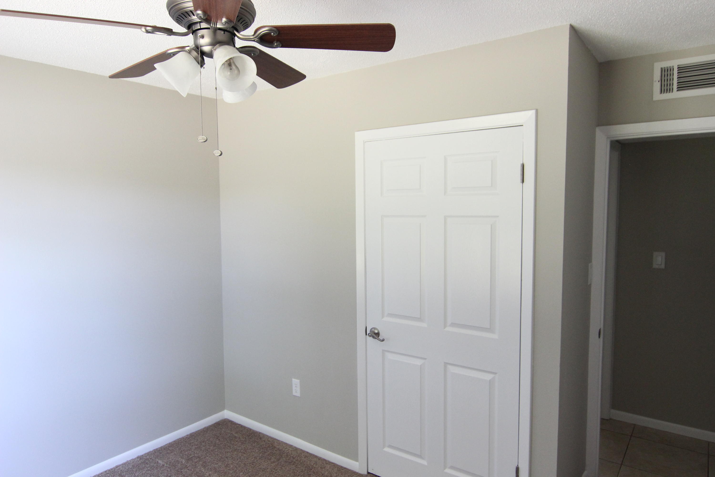 COUNTRY CLUB CONDO - Residential