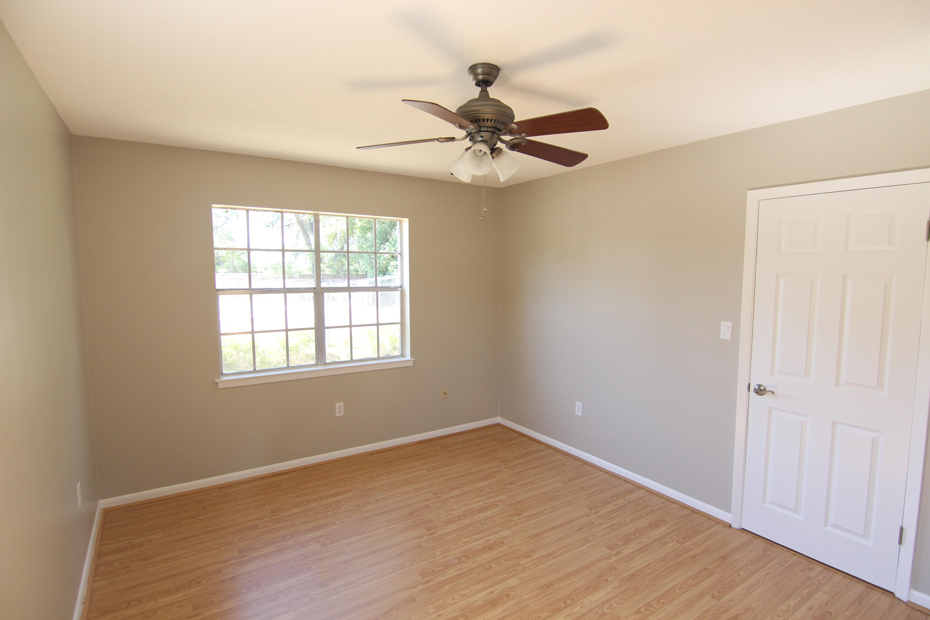 COUNTRY CLUB CONDO - Residential