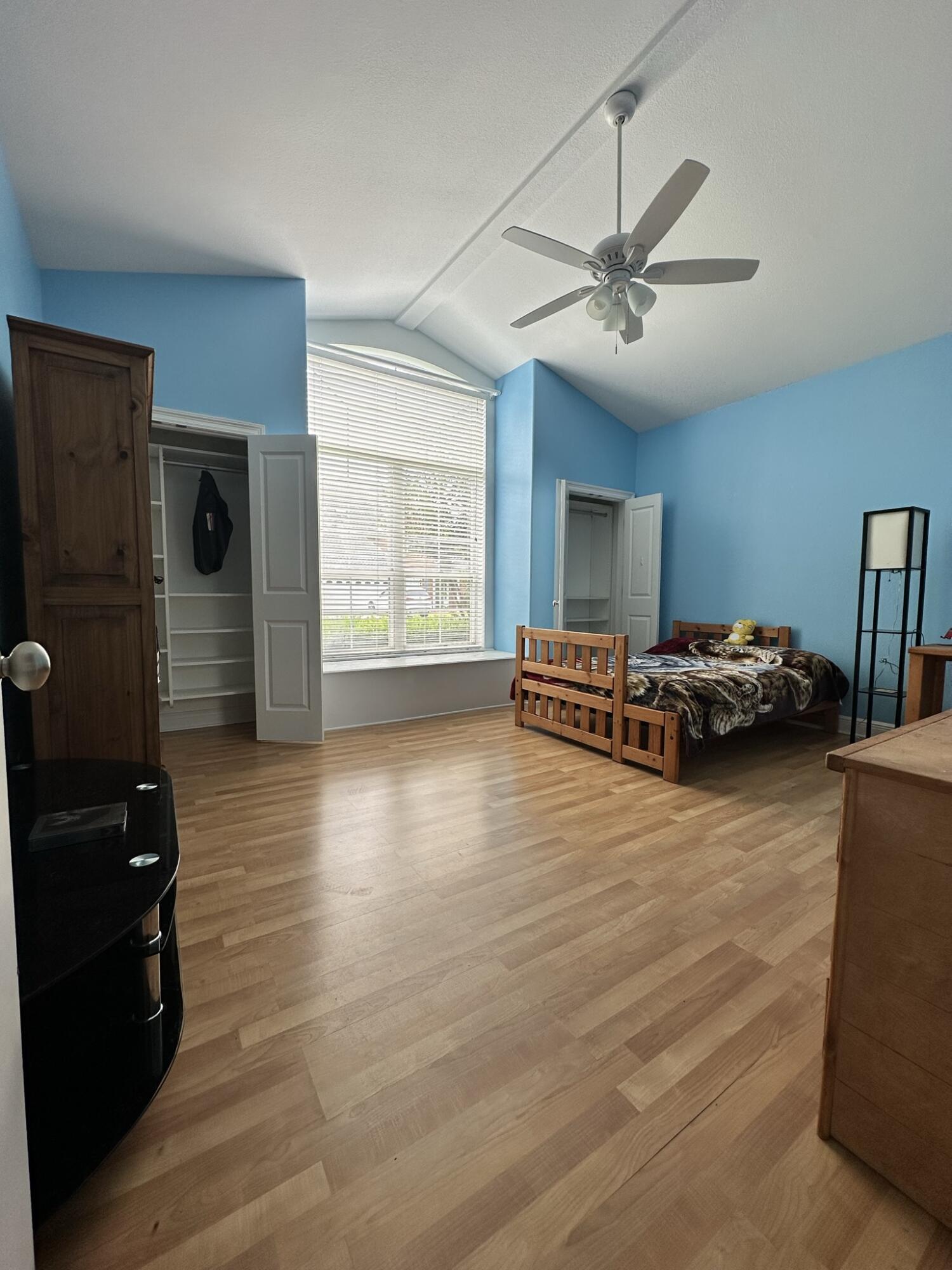 BRIDGEPORT COLONY - Residential Lease