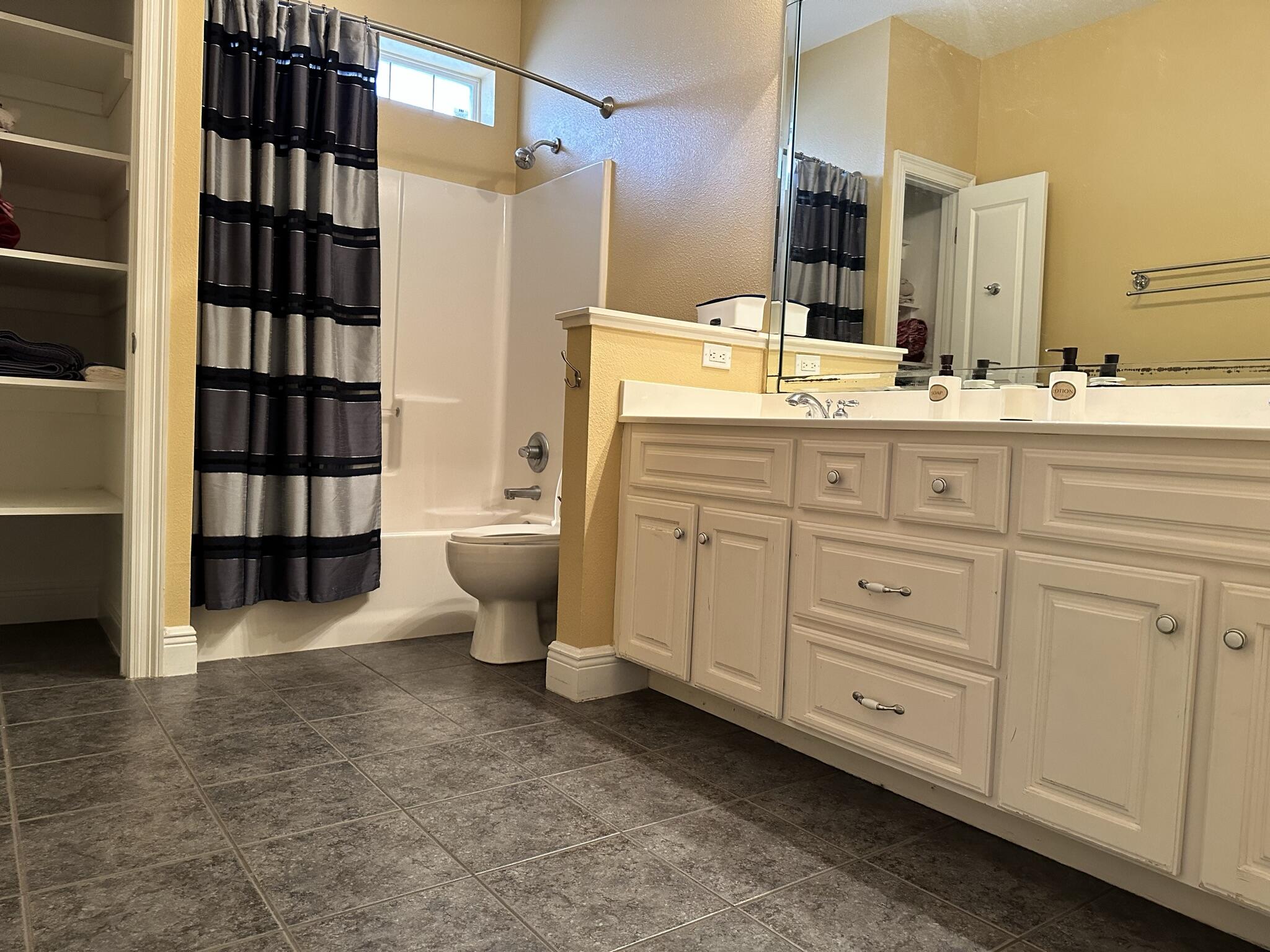 BRIDGEPORT COLONY - Residential Lease