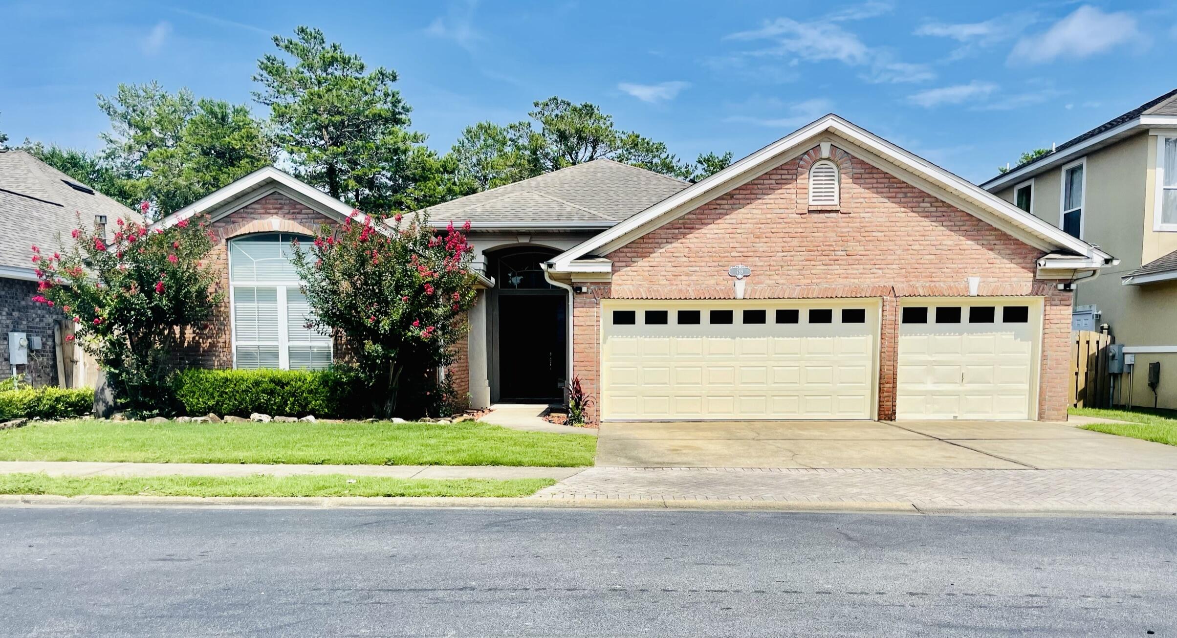 BRIDGEPORT COLONY - Residential Lease