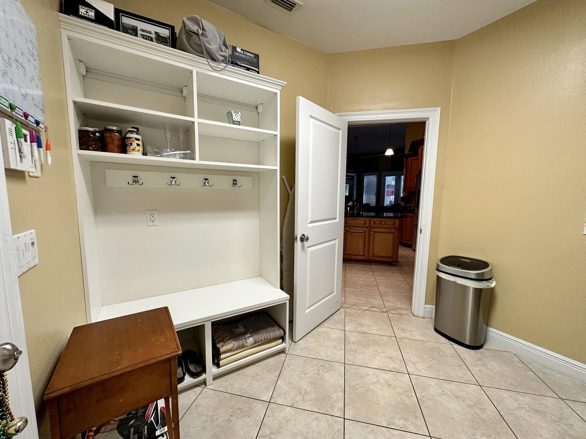 BRIDGEPORT COLONY - Residential Lease