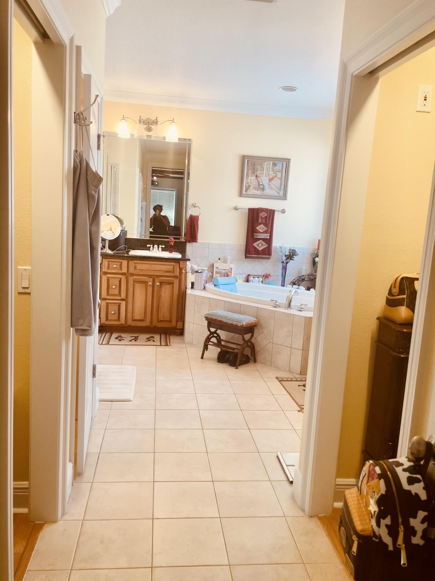 BRIDGEPORT COLONY - Residential Lease