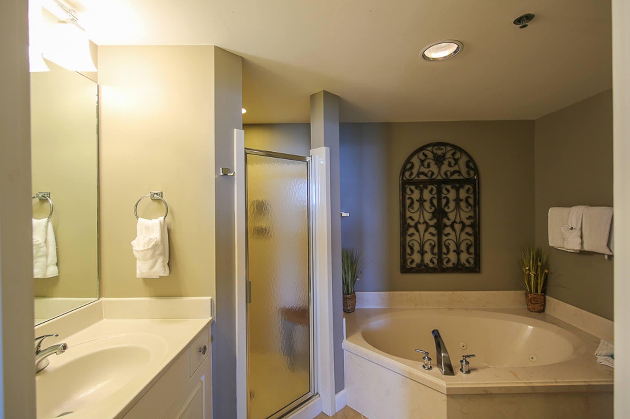 STERLING SHORES - Residential