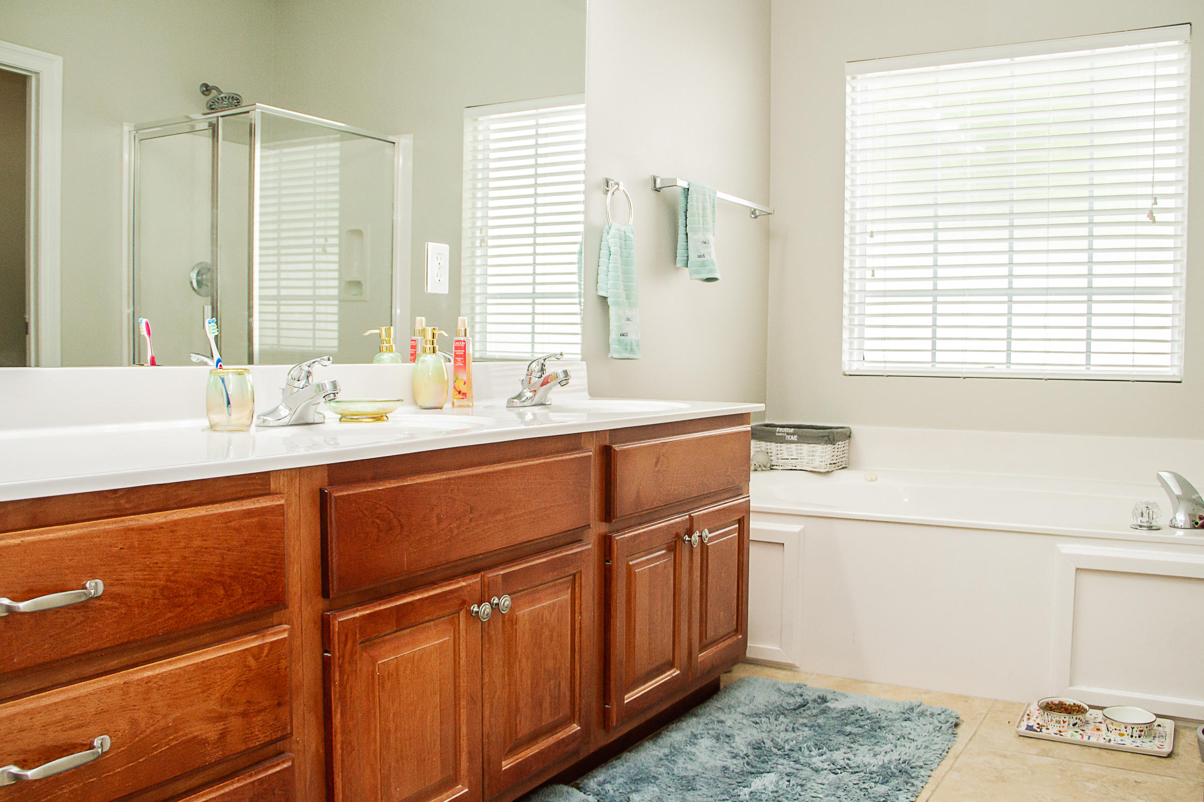 HERITAGE MANOR - Residential