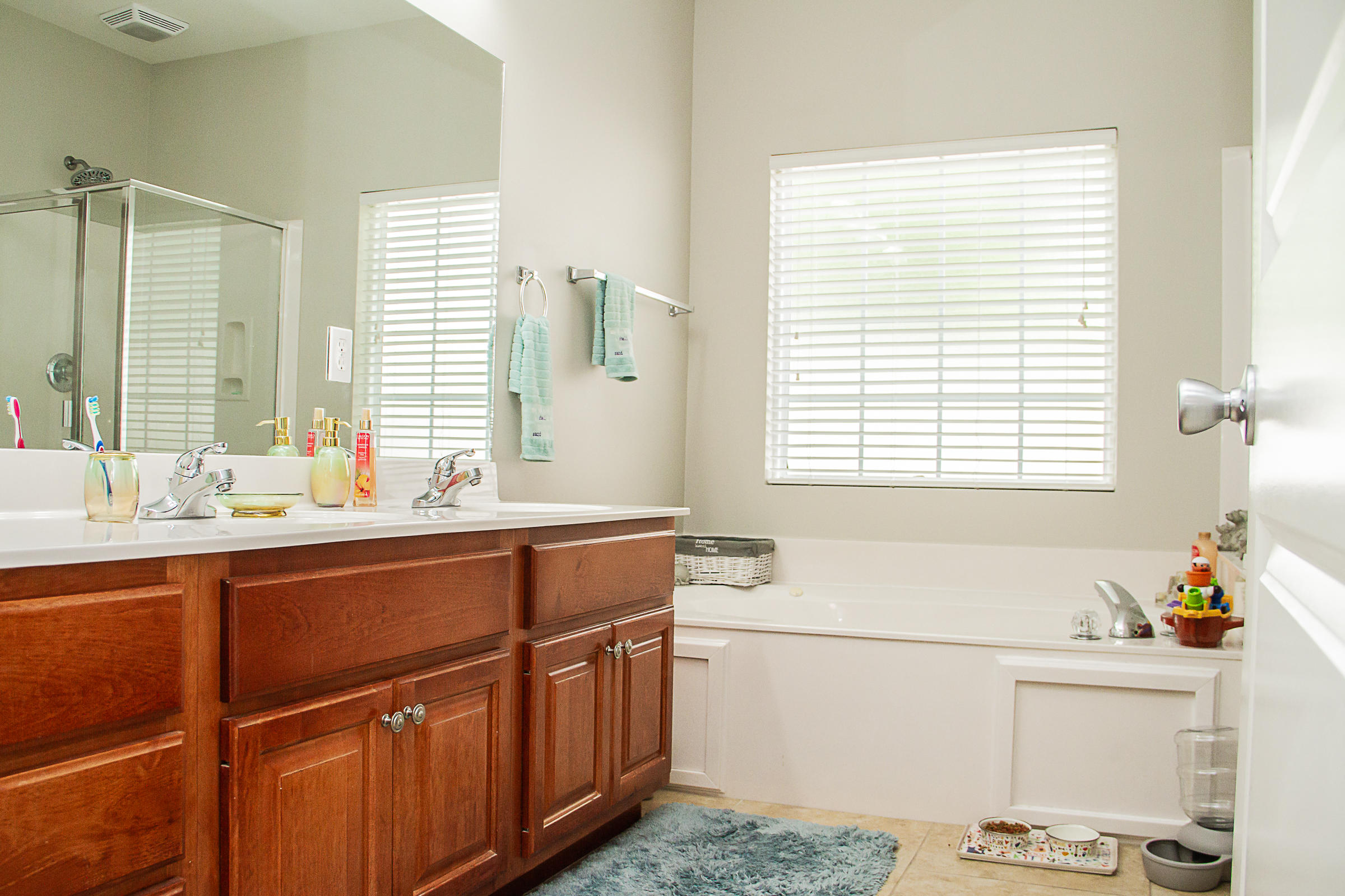 HERITAGE MANOR - Residential