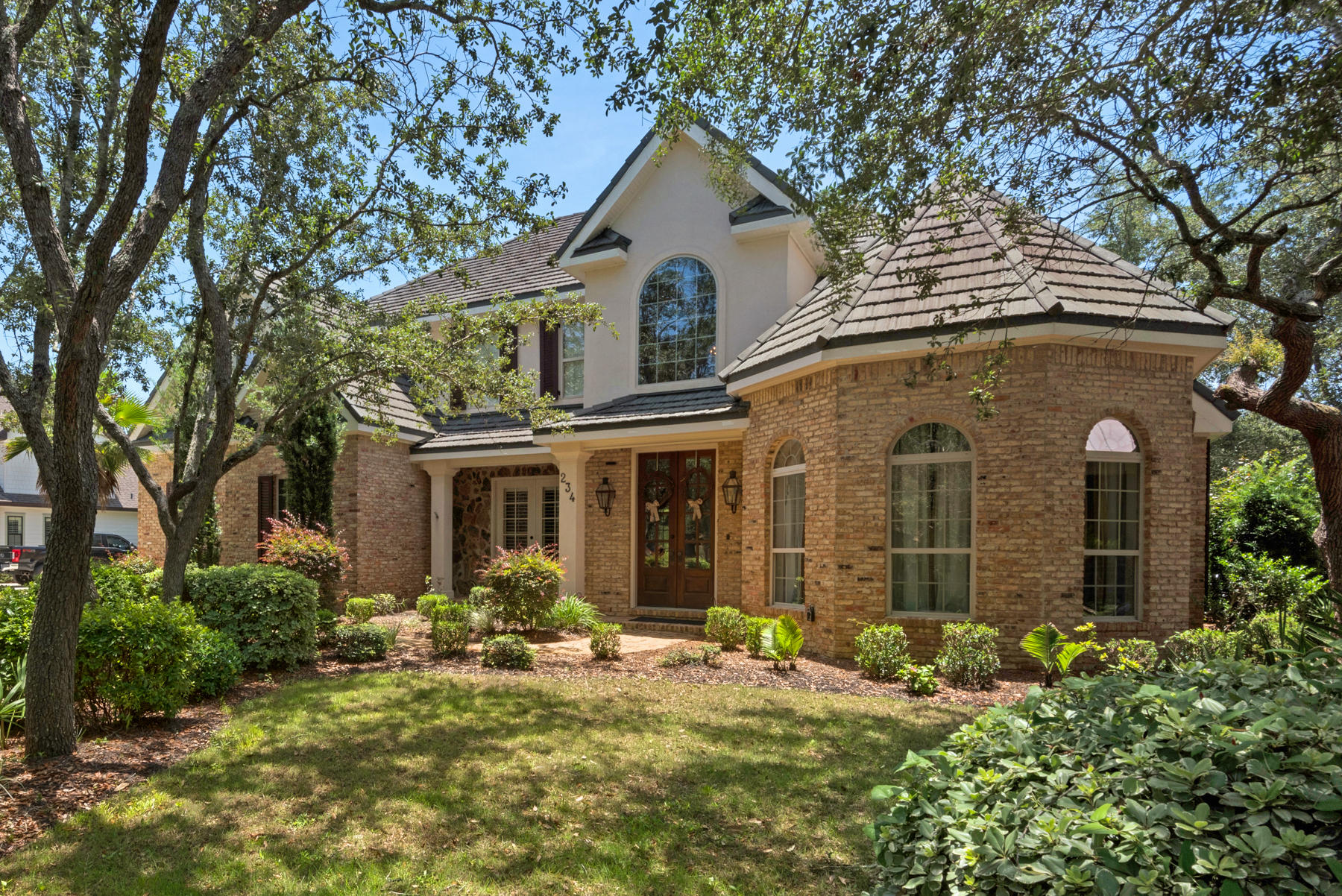 BOTANY BAYOU - Residential