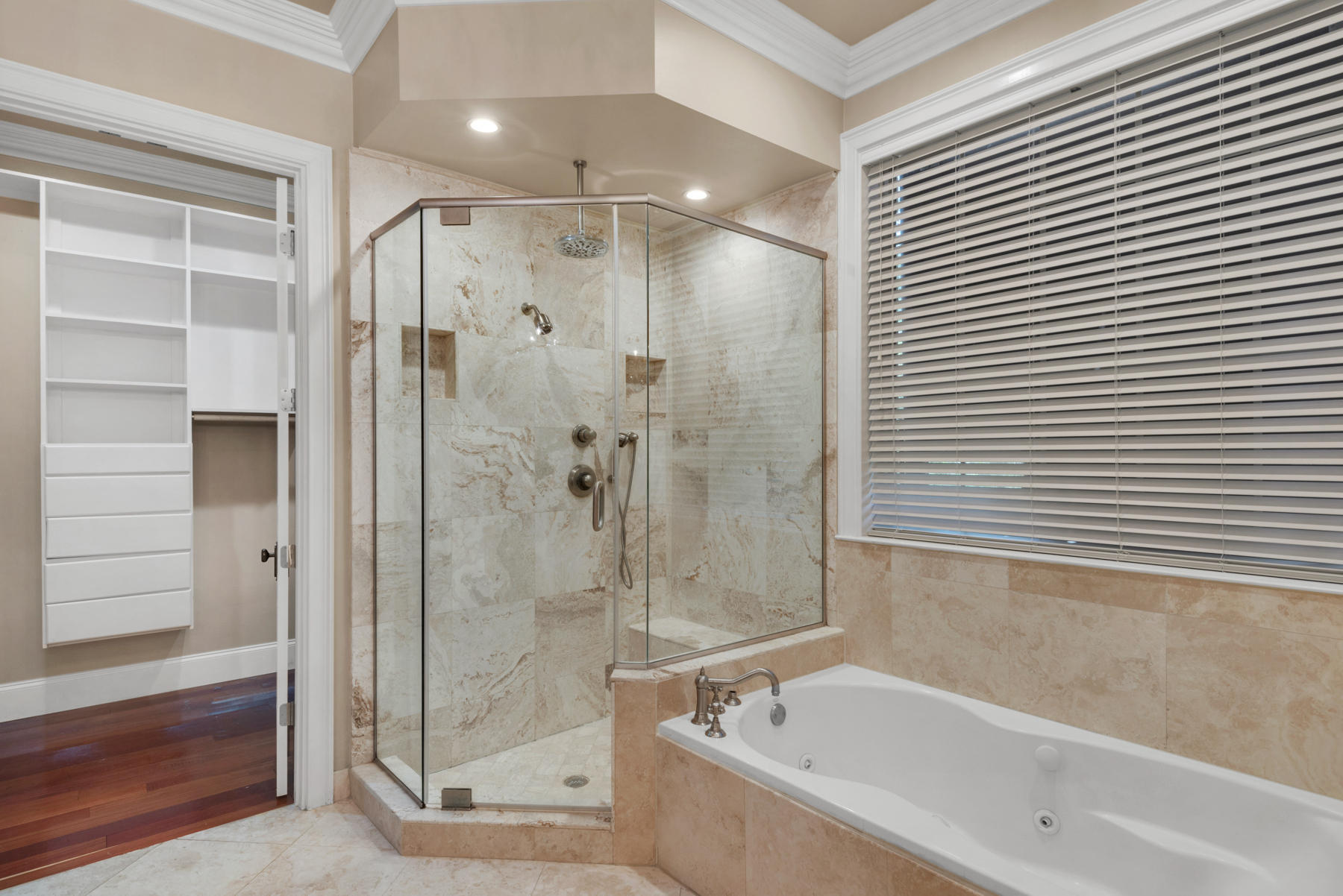 BOTANY BAYOU - Residential