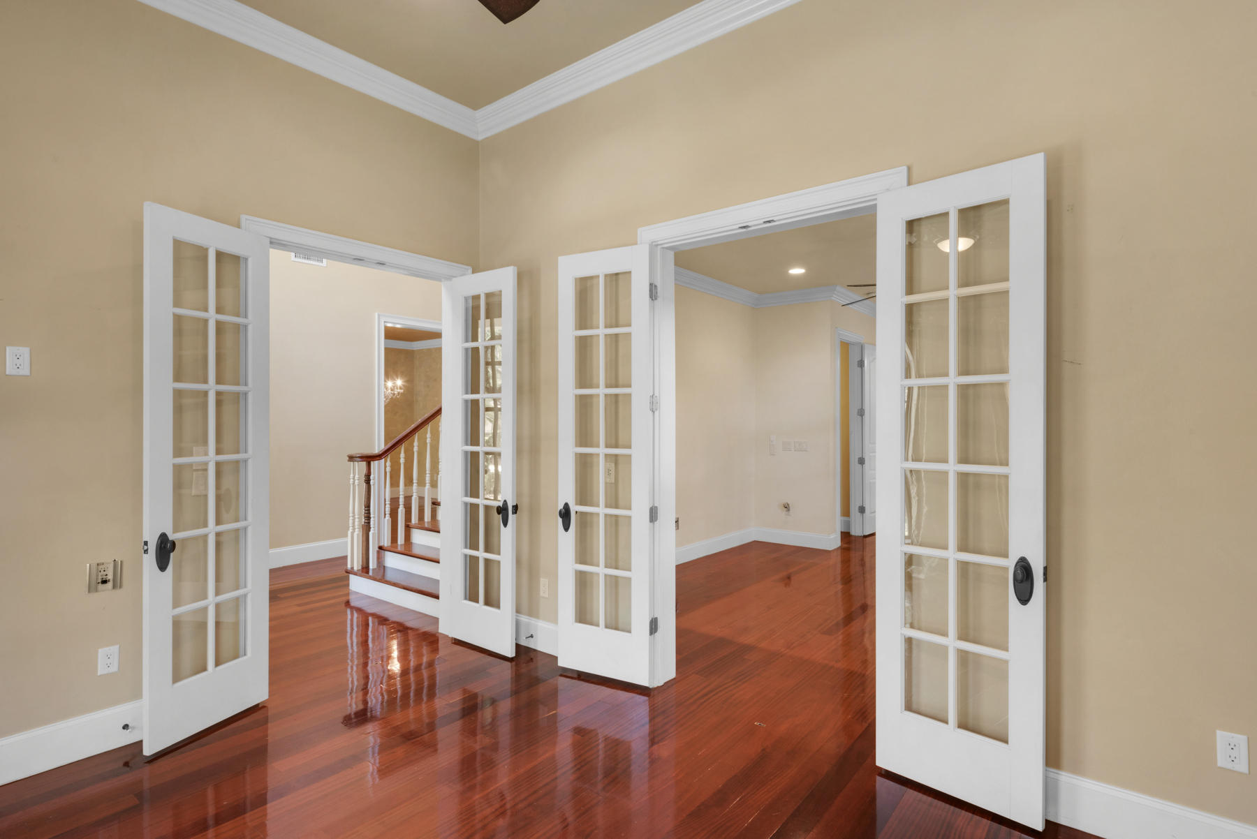 BOTANY BAYOU - Residential