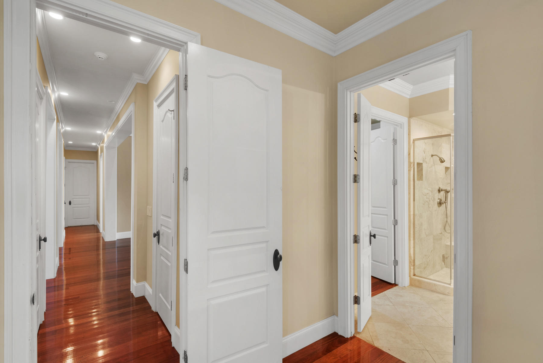 BOTANY BAYOU - Residential