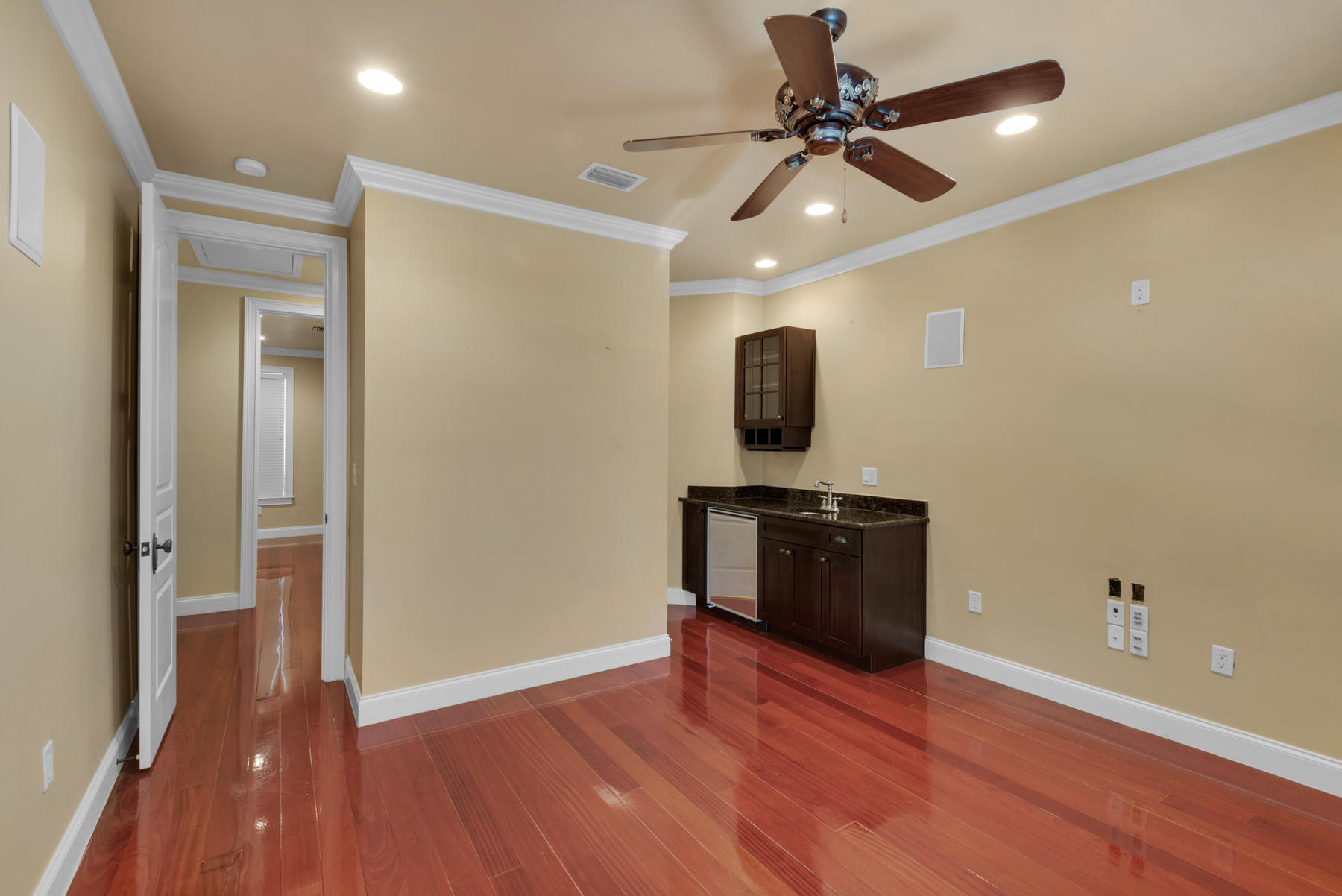 BOTANY BAYOU - Residential