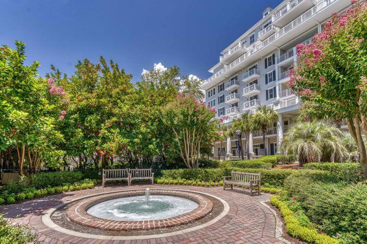 BAHIA CONDO - Residential