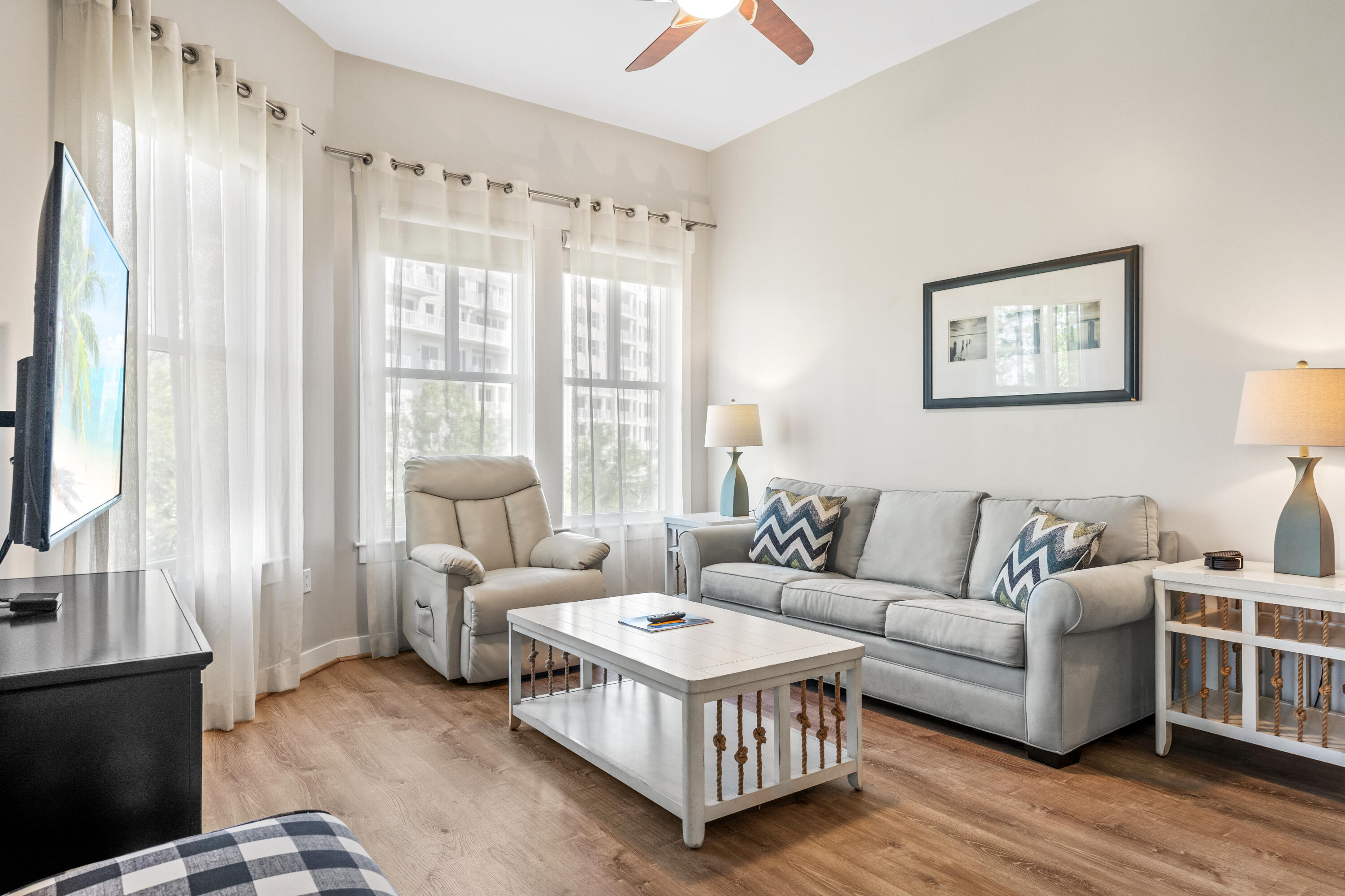 BAHIA CONDO - Residential