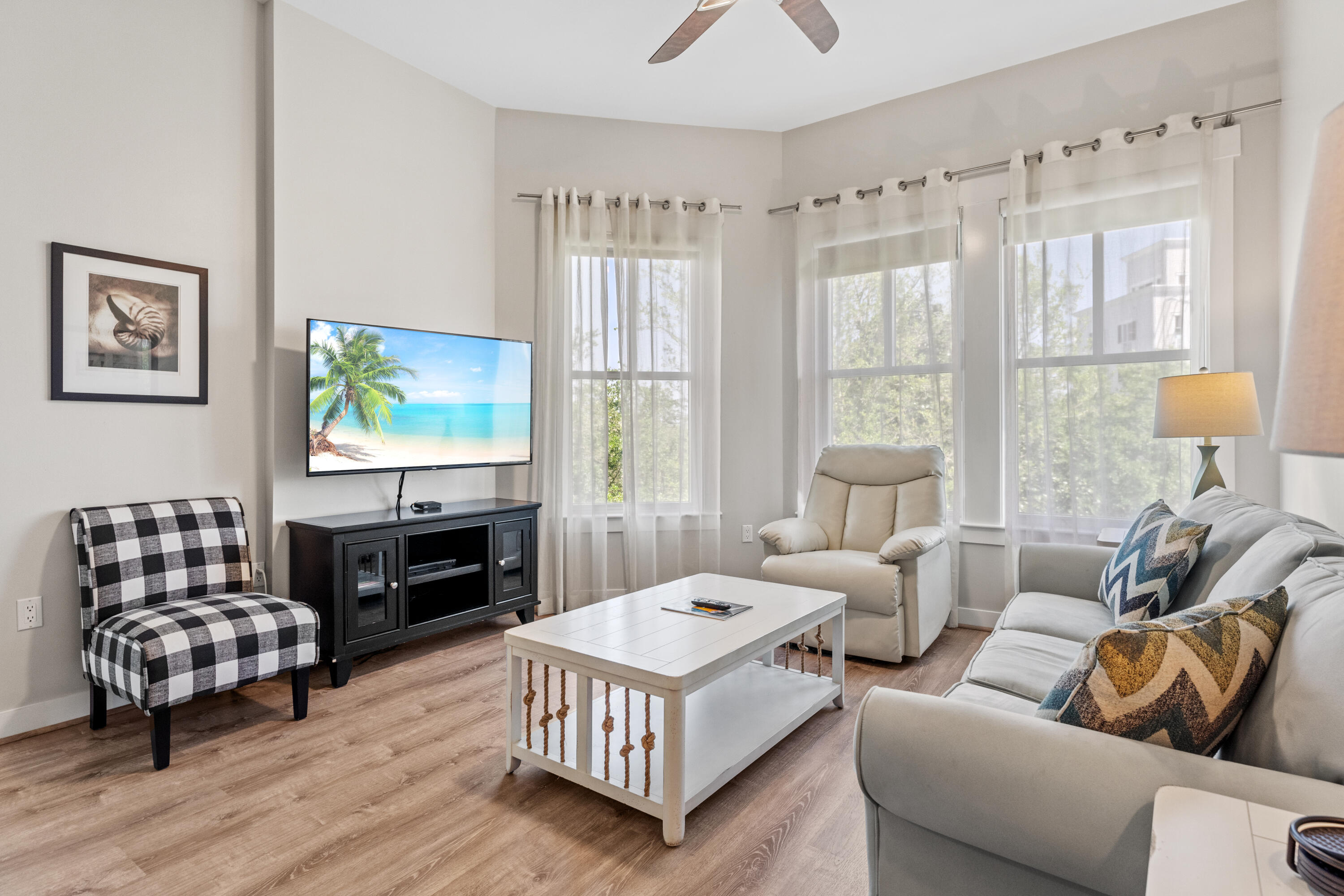 BAHIA CONDO - Residential