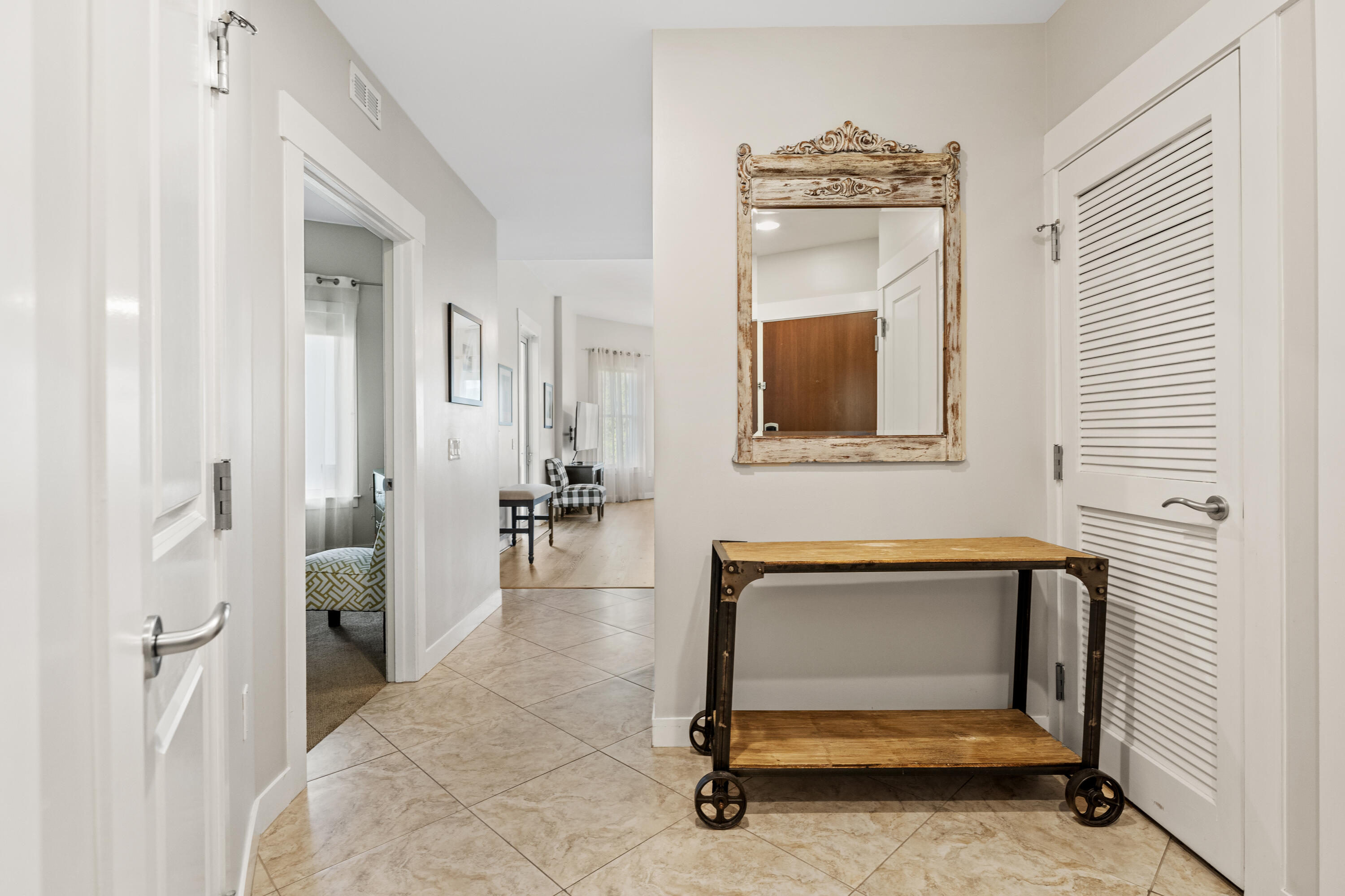 BAHIA CONDO - Residential