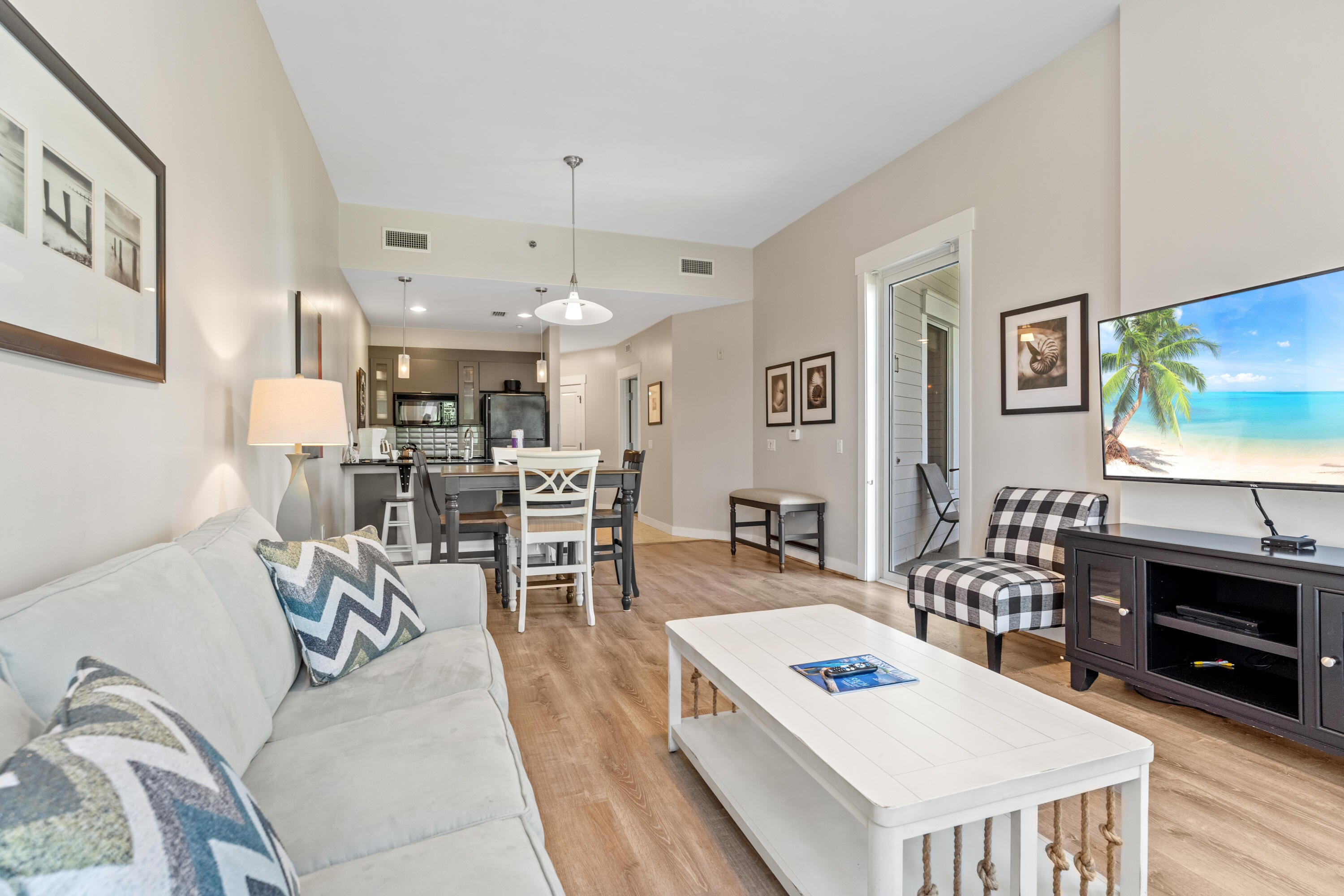 BAHIA CONDO - Residential