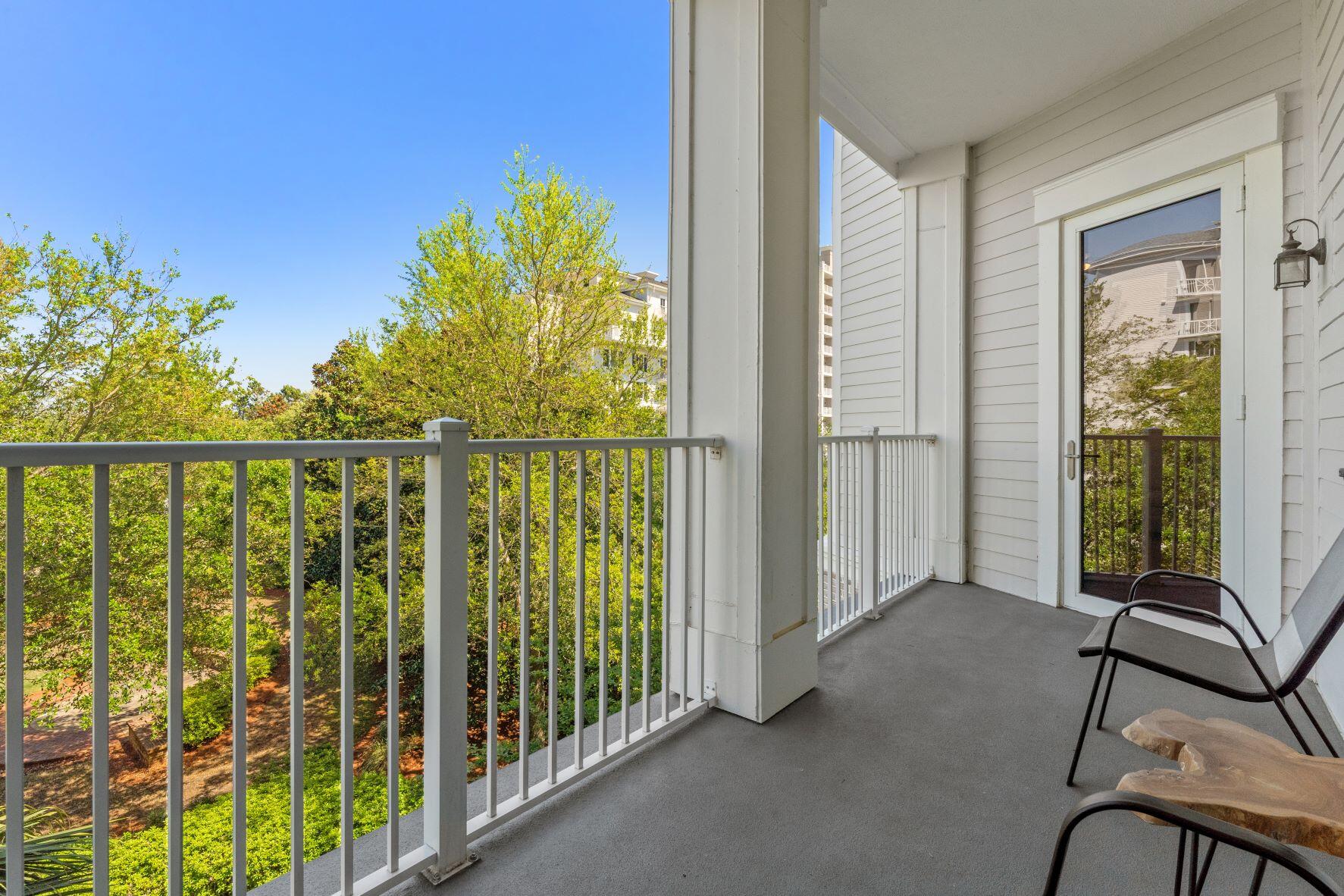 BAHIA CONDO - Residential