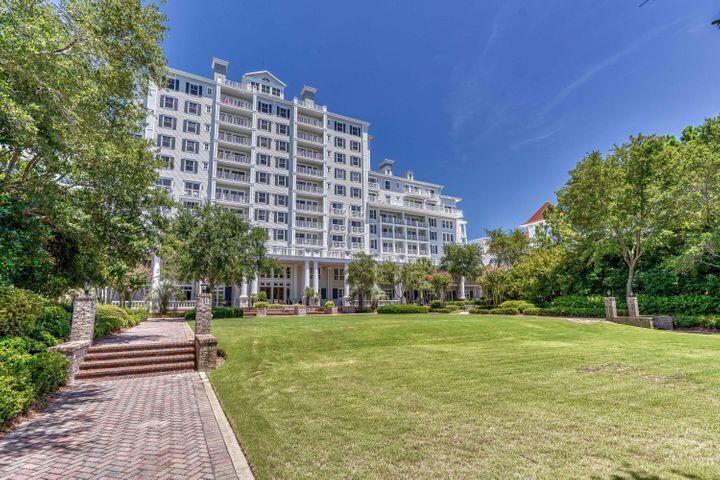 BAHIA CONDO - Residential