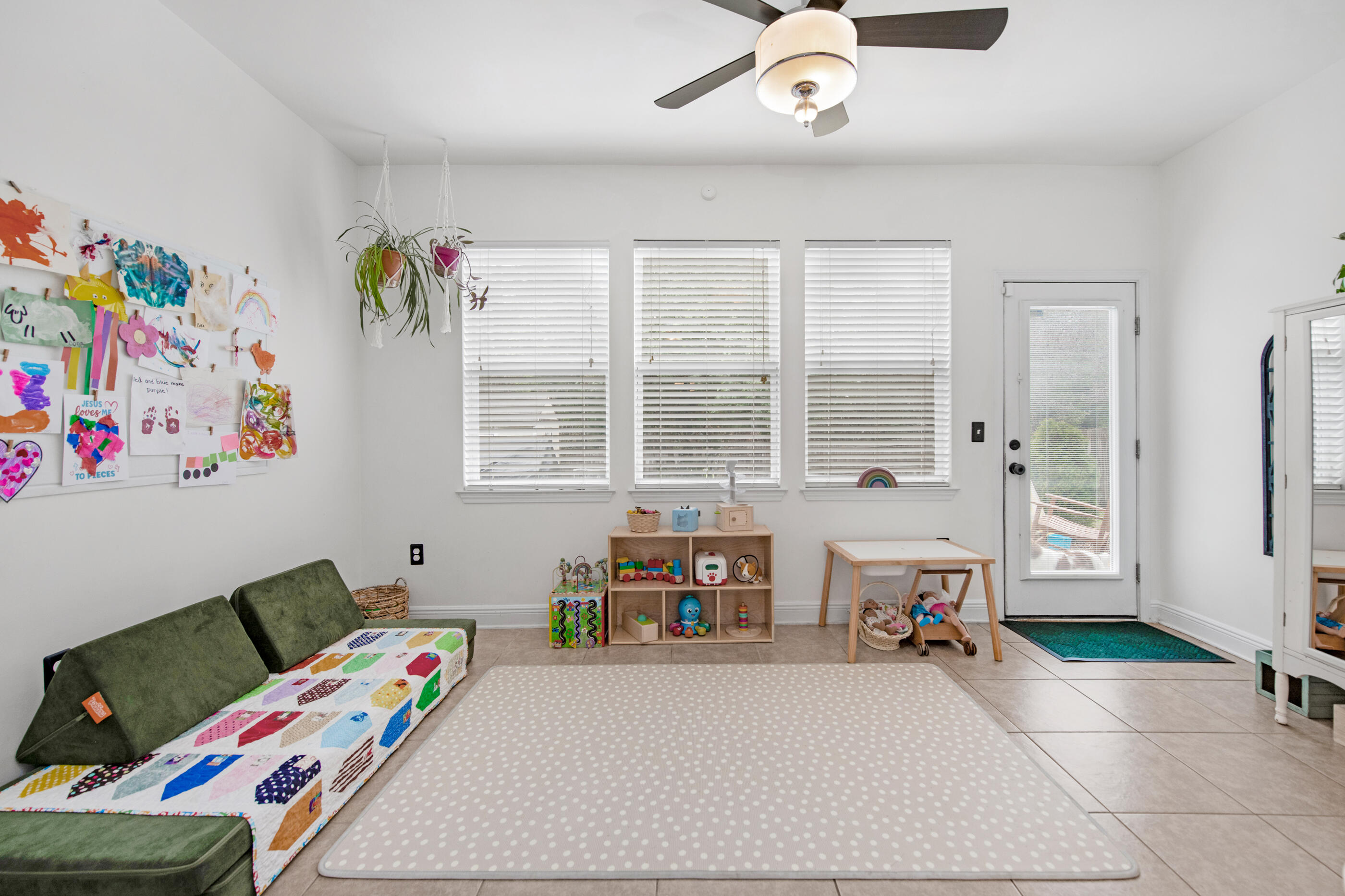 ROLLING RIDGE S/D - Residential