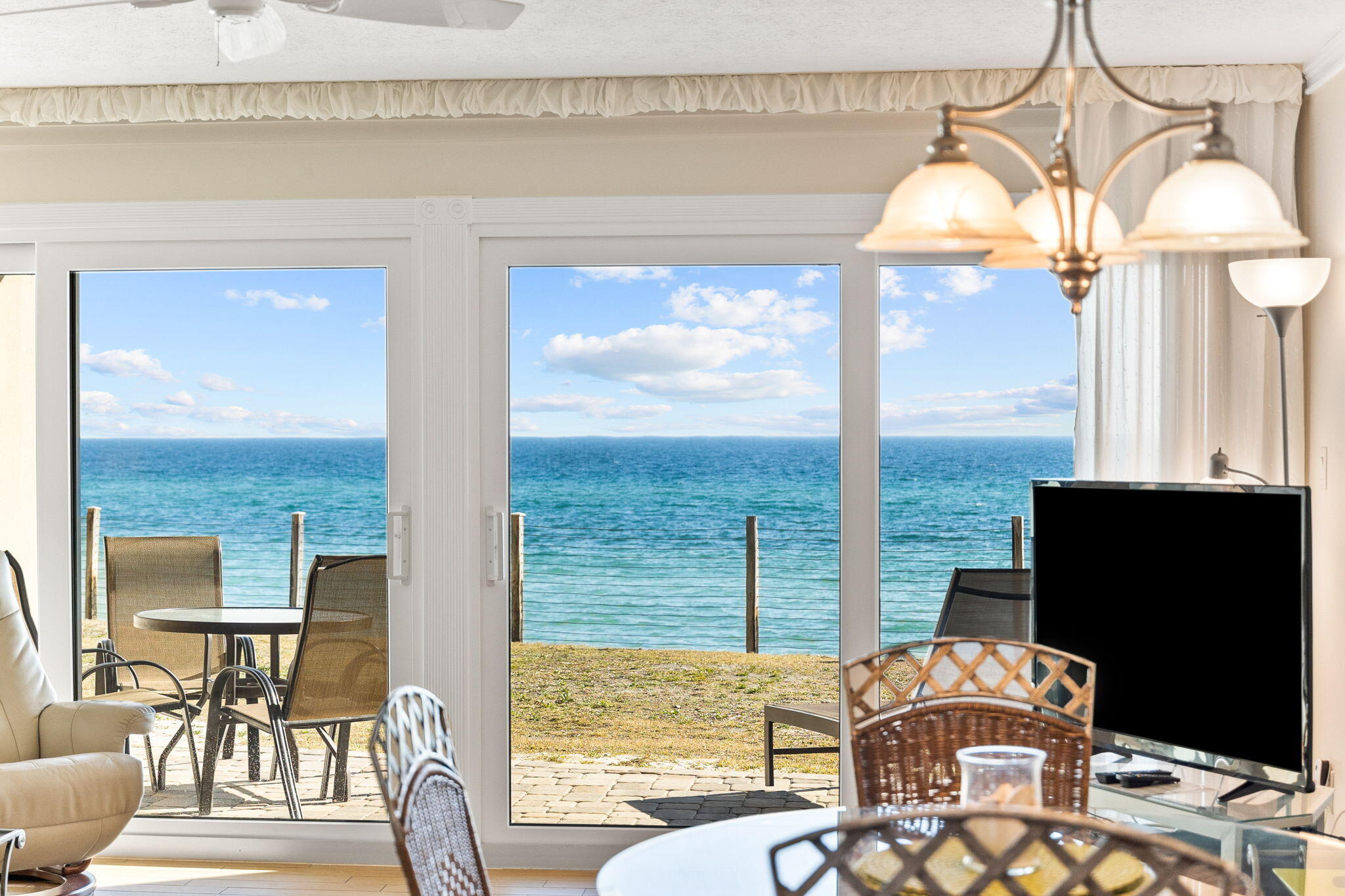 BLUE MOUNTAIN VILLAS CONDO - Residential