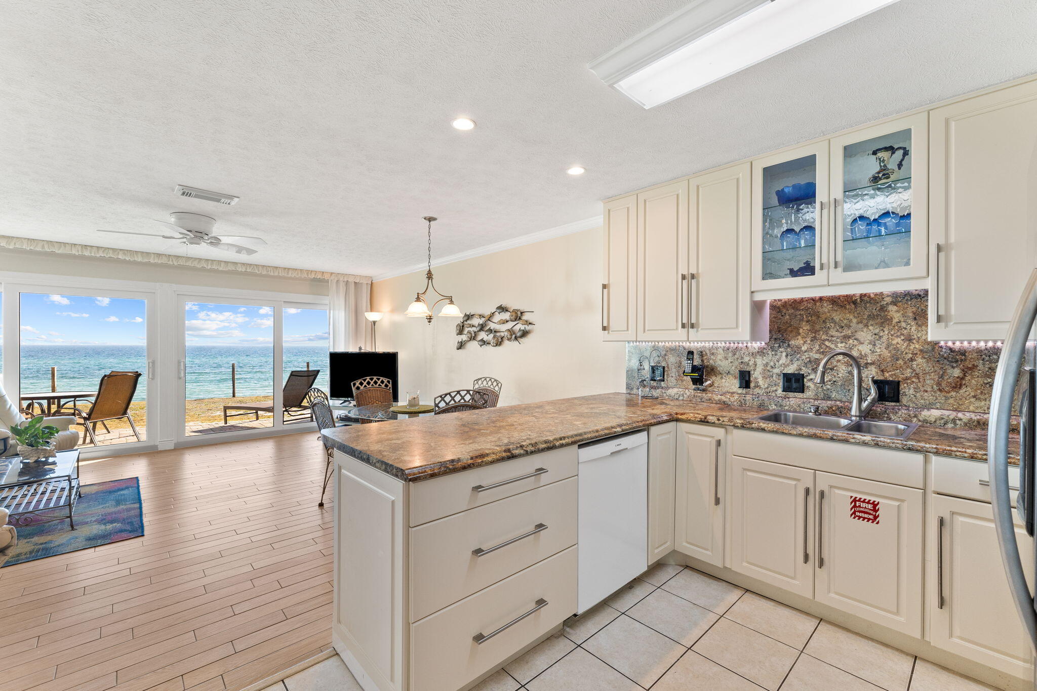 BLUE MOUNTAIN VILLAS CONDO - Residential