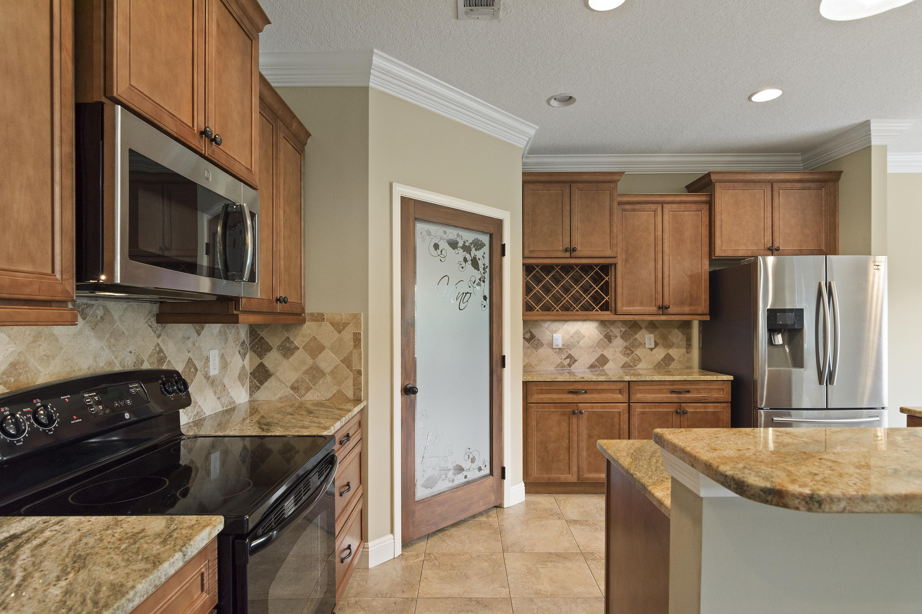 HOLLY HILLS - Residential