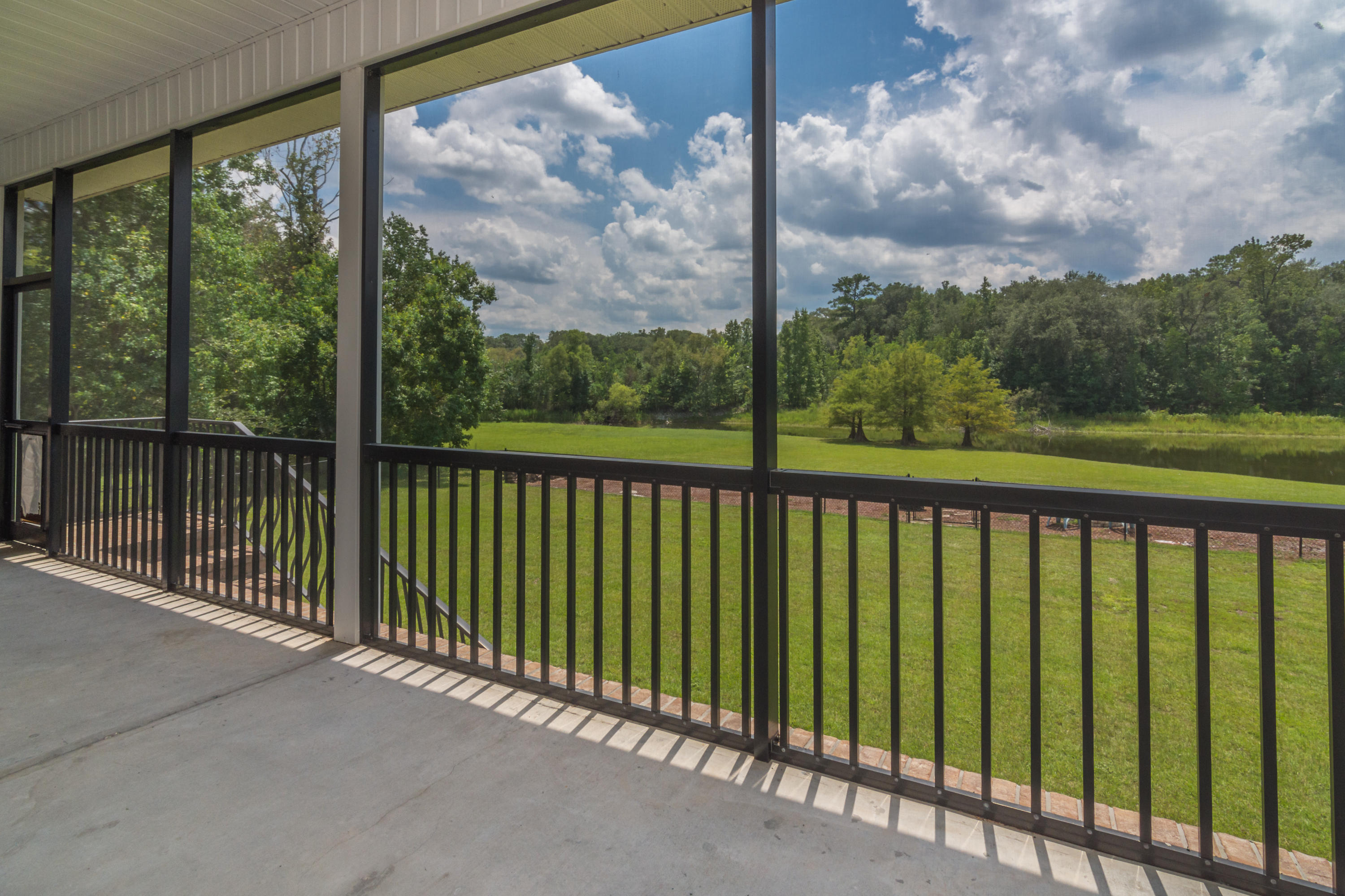 HOLLY HILLS - Residential