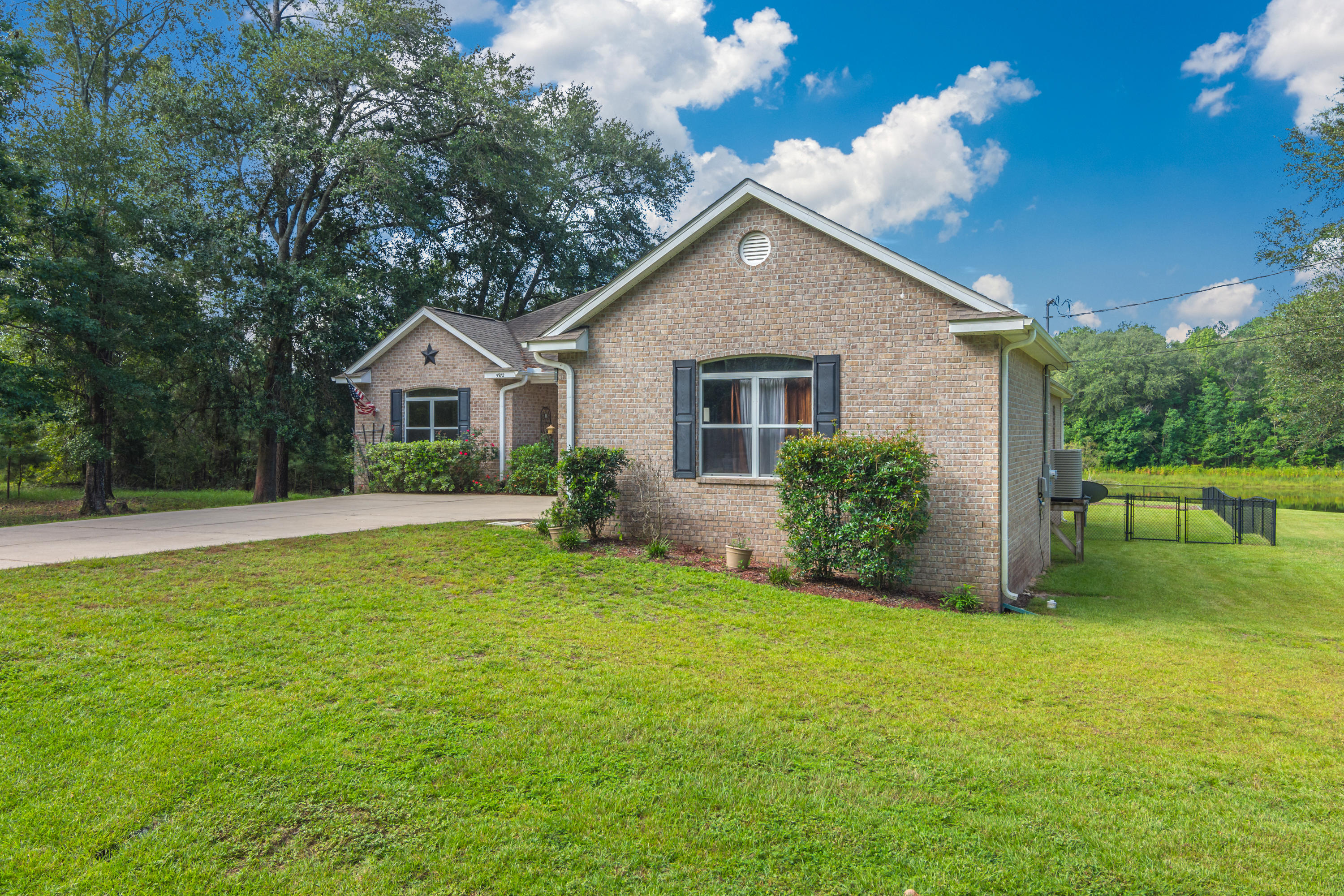 HOLLY HILLS - Residential