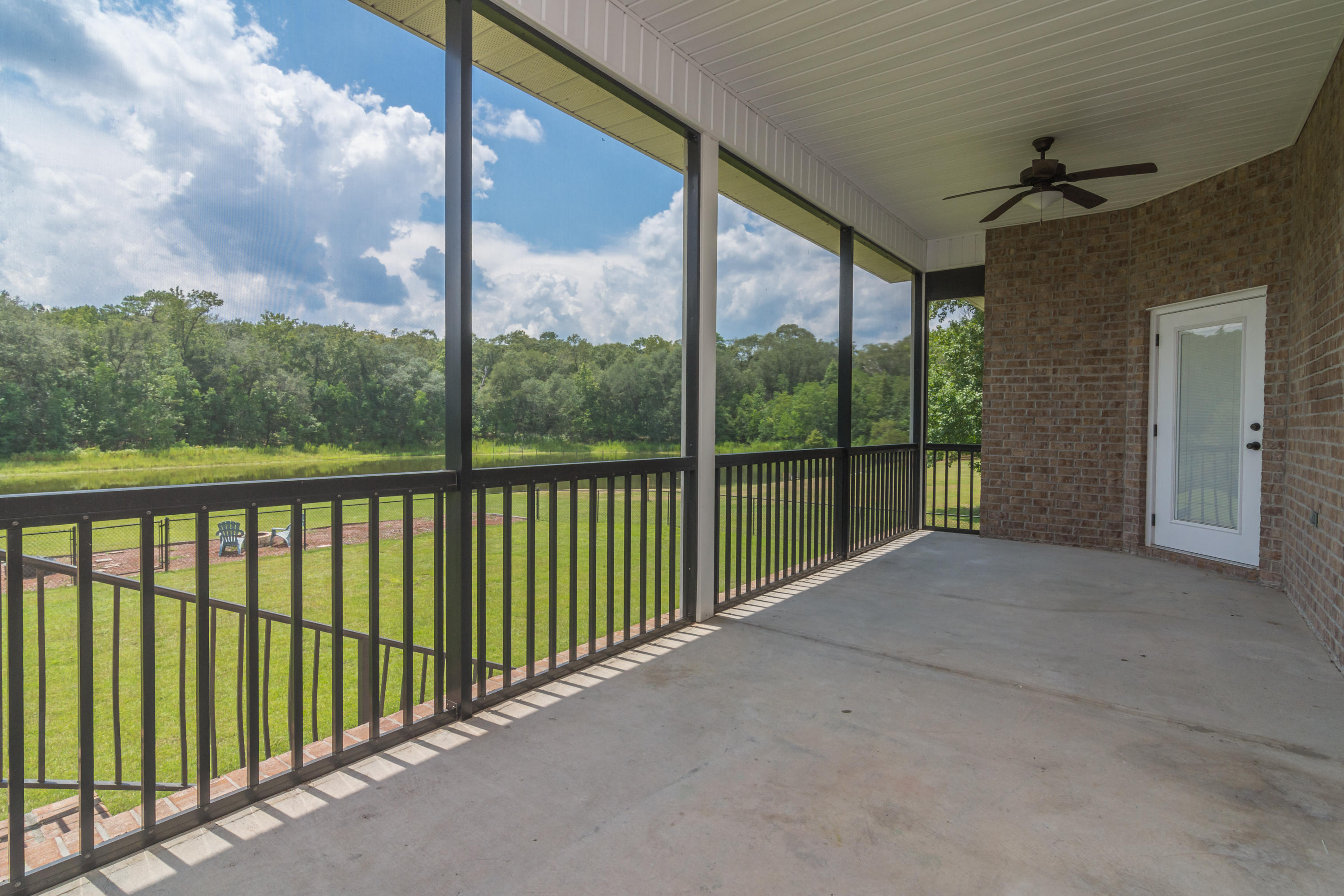 HOLLY HILLS - Residential