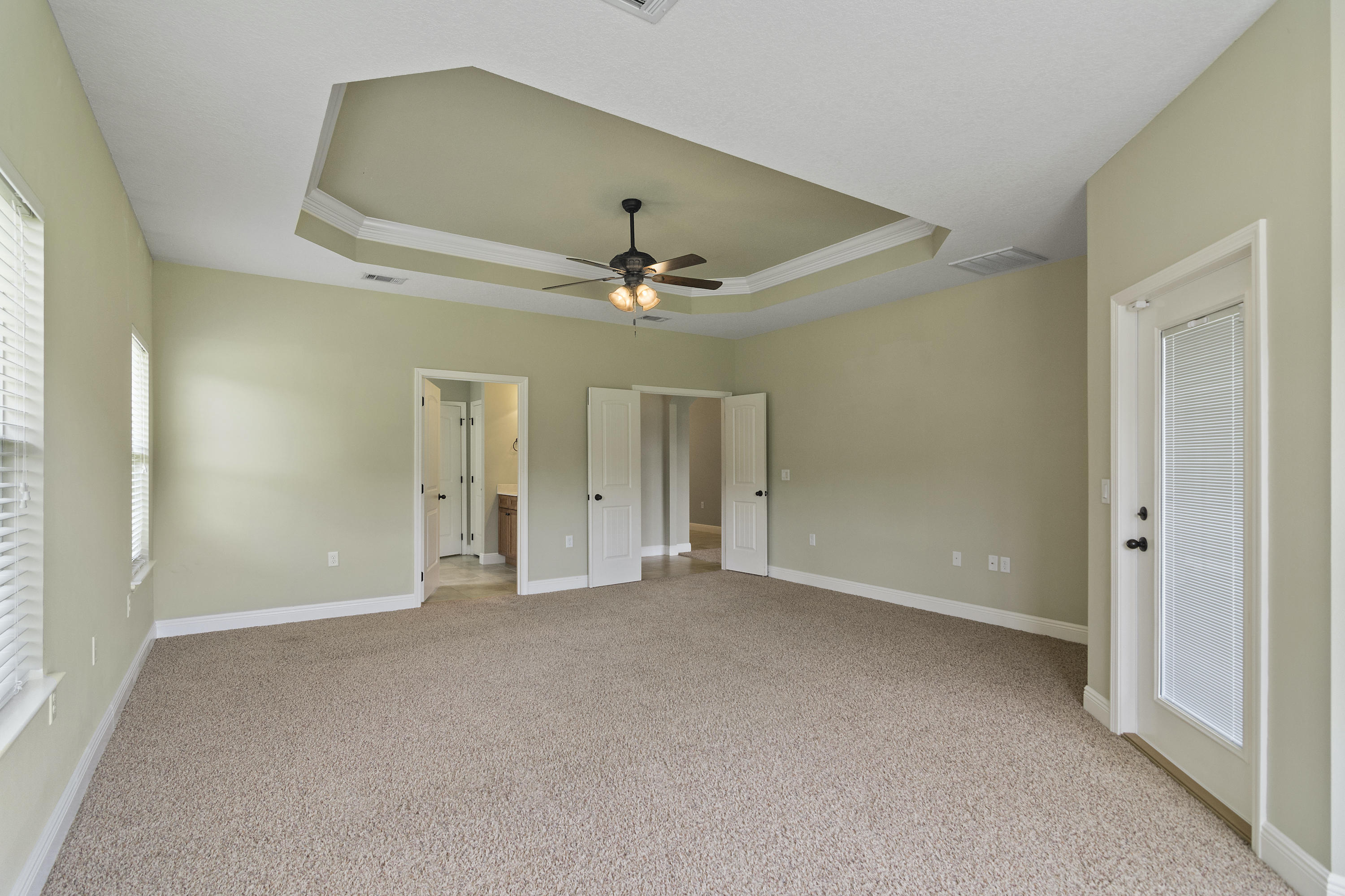 HOLLY HILLS - Residential