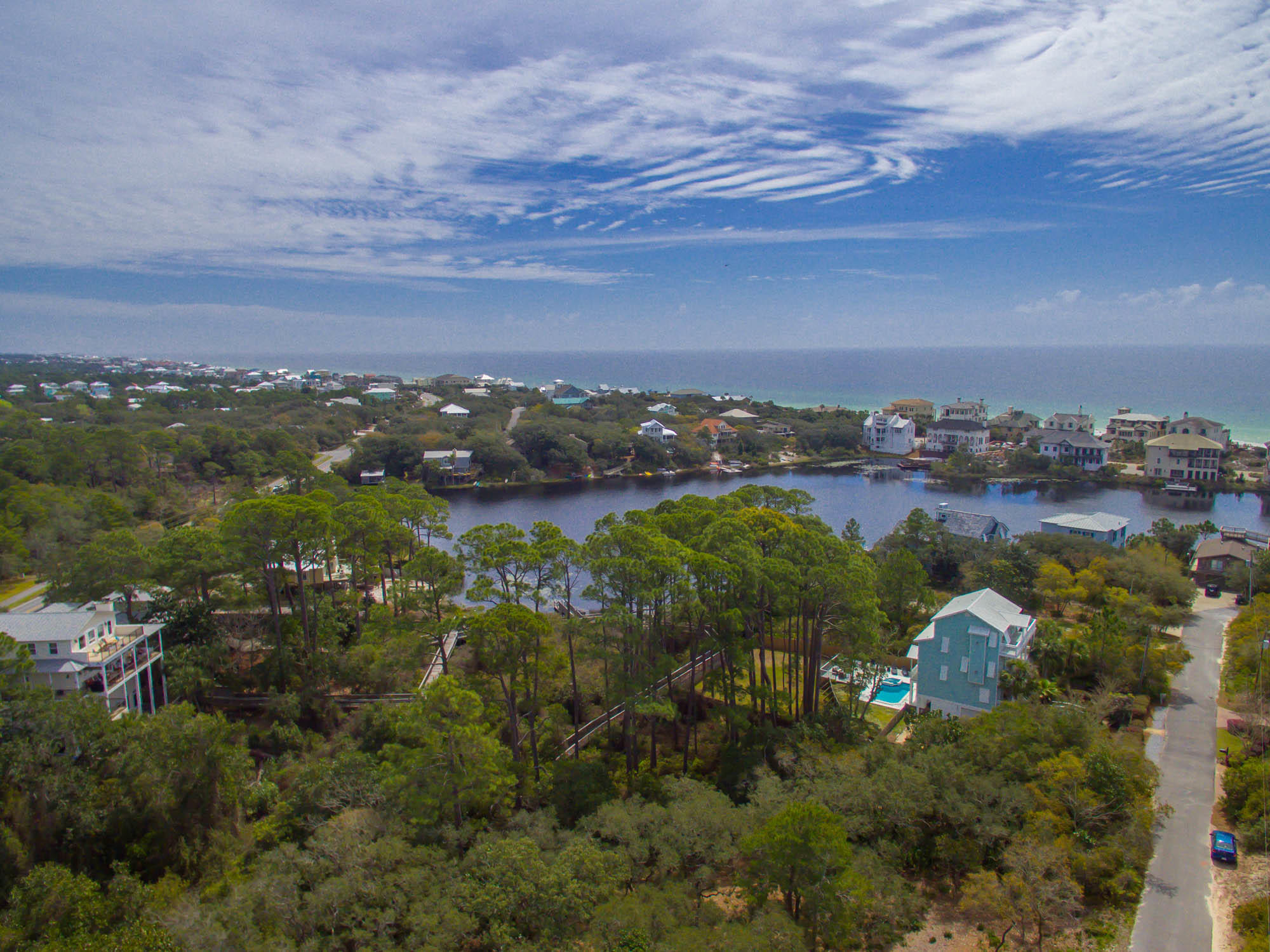 BEACH HIGHLANDS - Land