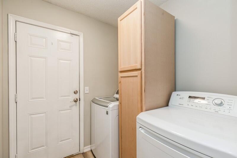 COUNTRYWOOD EST - Residential