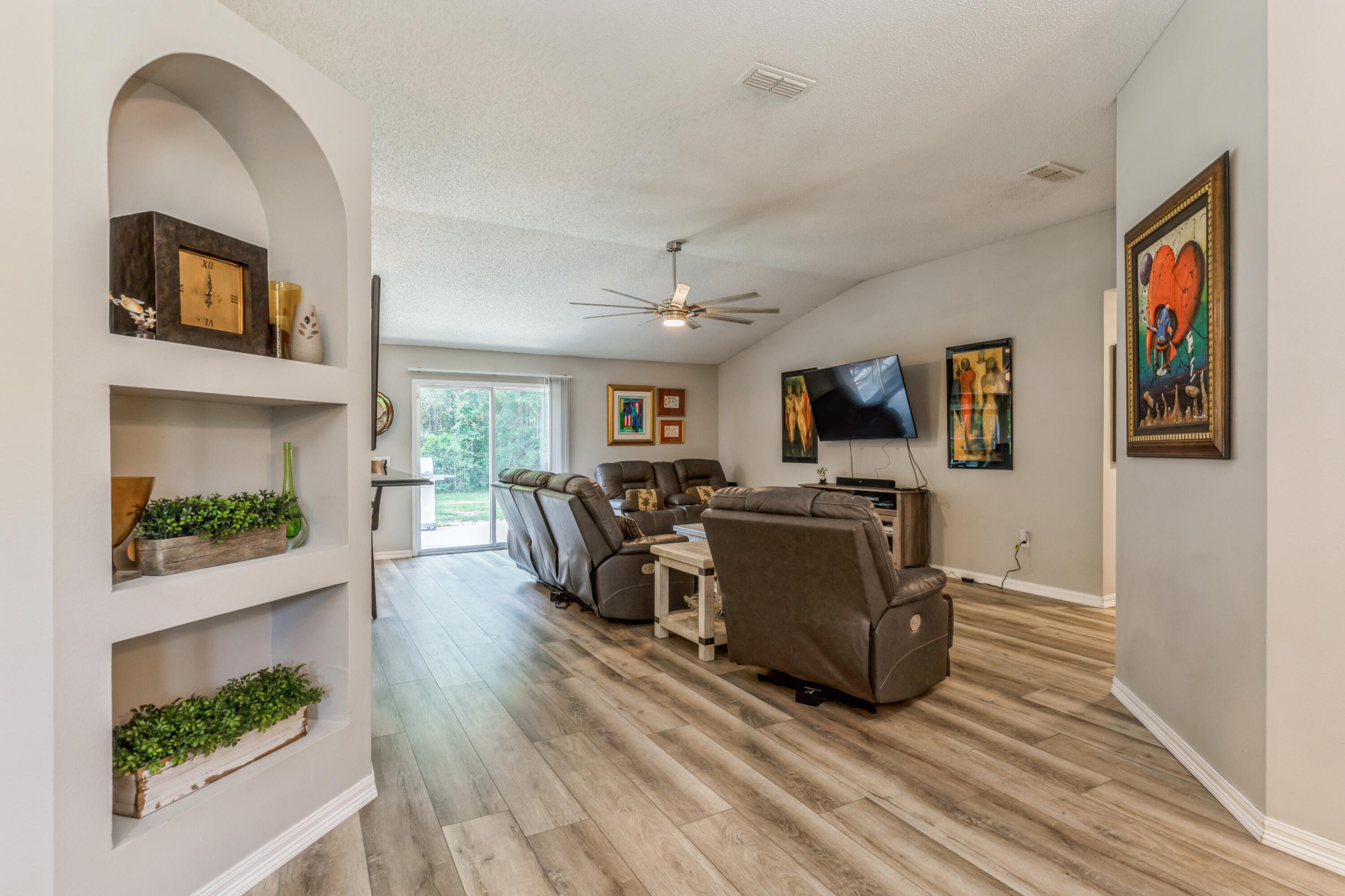 COUNTRYWOOD EST - Residential