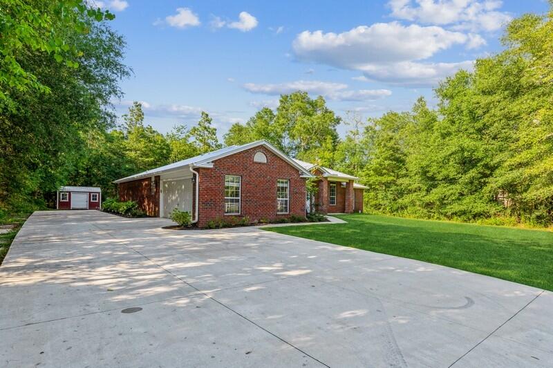 COUNTRYWOOD EST - Residential